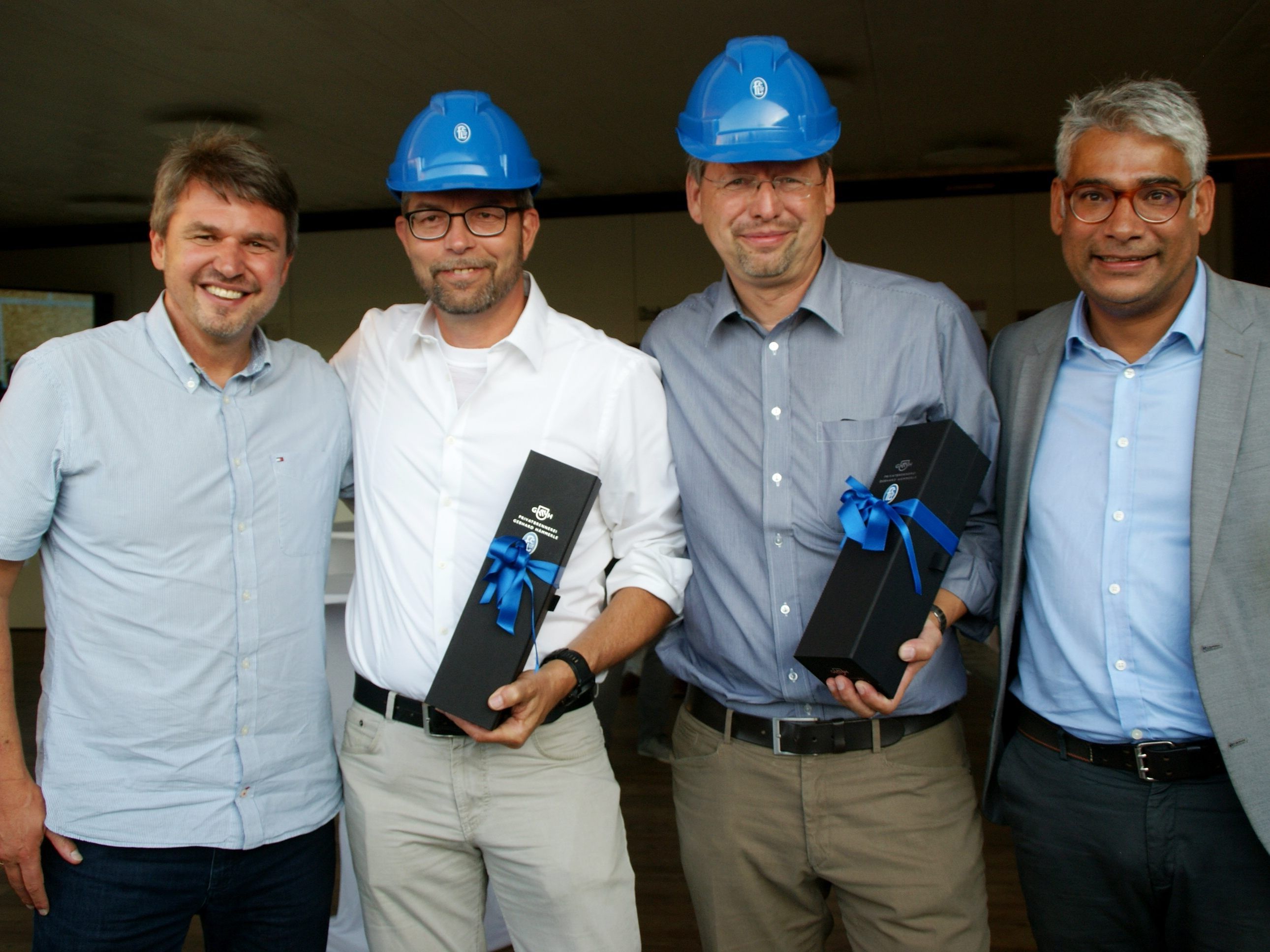 v.li. Kurt Fischer, Rainer Fink, Volker Fitz, Omer Rehman v.li. Kurt Fischer, Rainer Fink, Volker Fitz, Omer Rehman