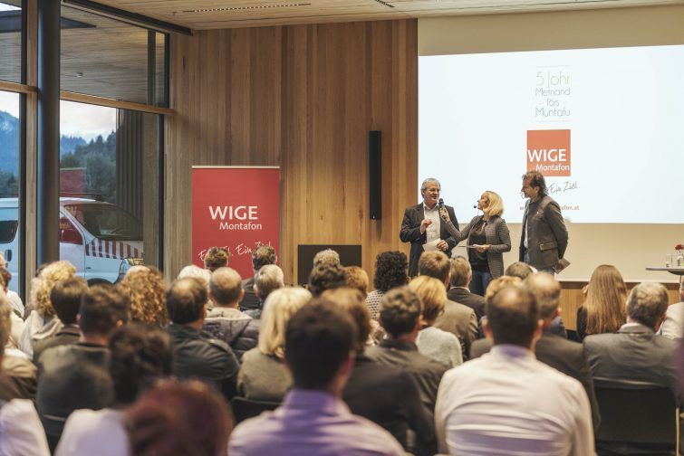 LTP Harald Sonderegger, Heike Montiperle (Moderation) und Herbert Bitschnau (Standesrepräsentant)