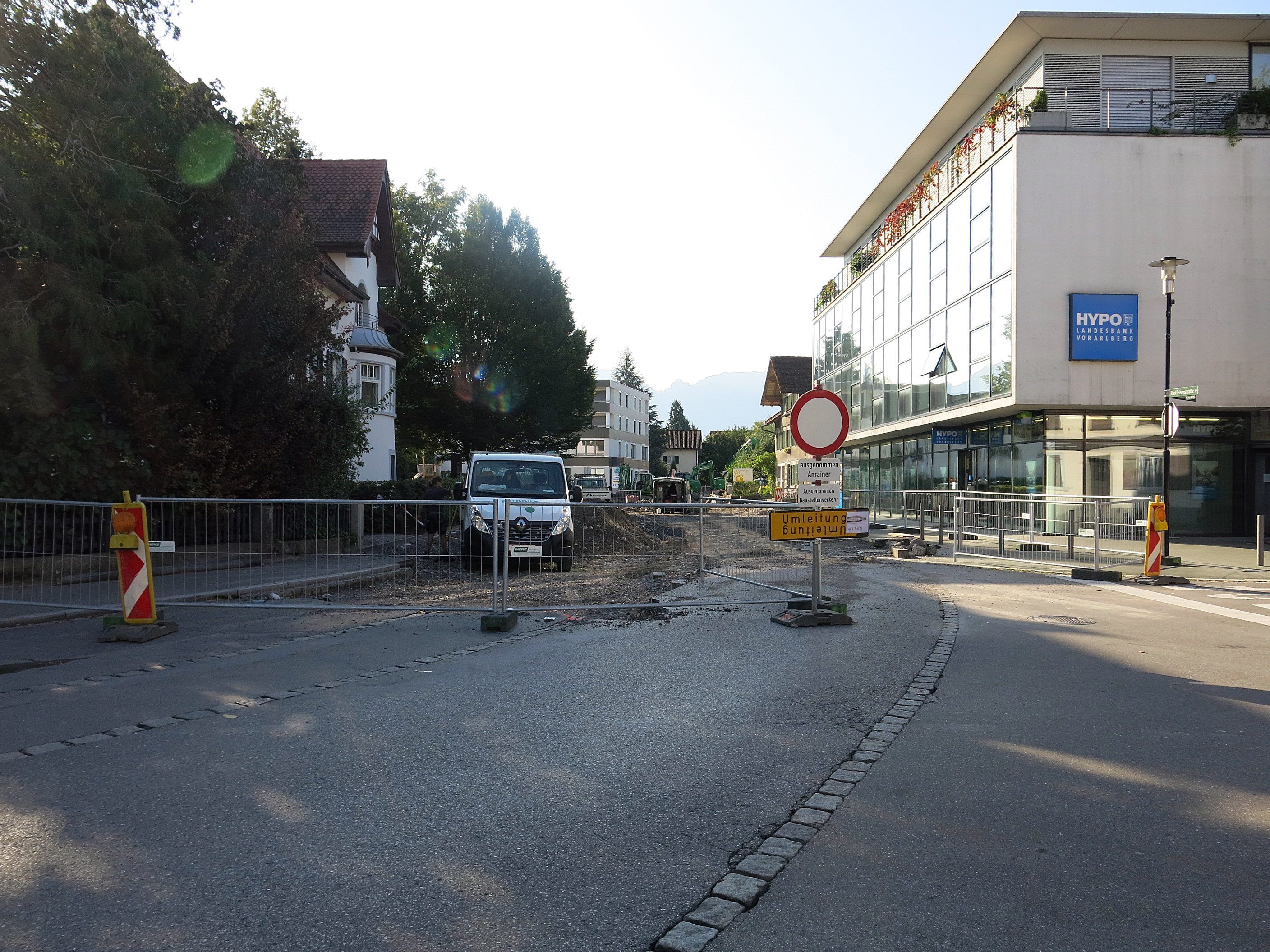Wenn das Wetter mitspielt, soll der Großteil der Bauarbeiten am 13. Oktober abgeschlossen sein. Wenn das Wetter mitspielt, soll der Großteil der Bauarbeiten am 13. Oktober abgeschlossen sein.