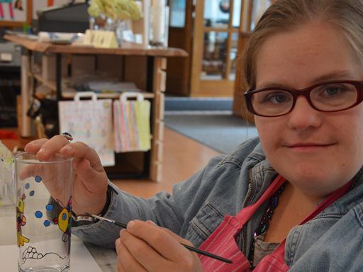 Svenja German bei der Arbeit für einen Großauftrag Svenja German bei der Arbeit für einen Großauftrag