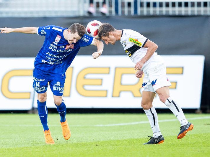 Boris Prokopic im Kopfballduell