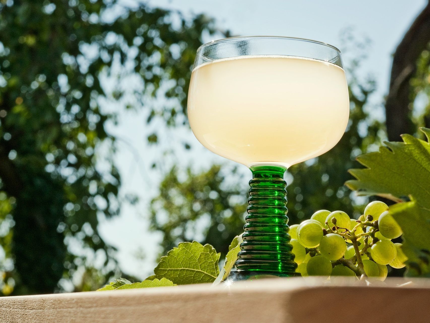 Beim Sturmdorf locken Sturm-, Wein- und andere kulinarische Heurigenschmankerl.