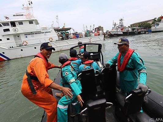 Die Suchaktion nach Überlebenden ist in vollem Gang