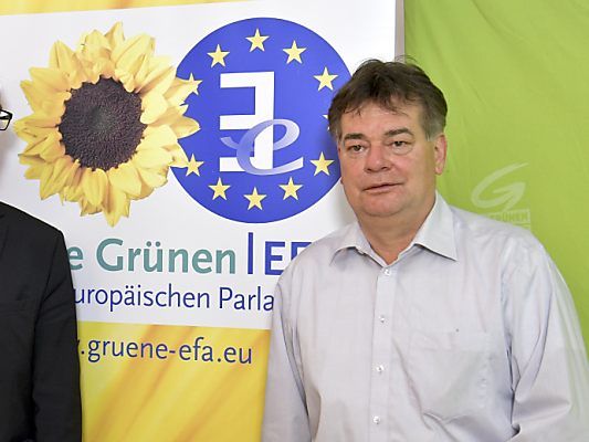 Werner Kogler (r.) ersetzt Michel Reimon