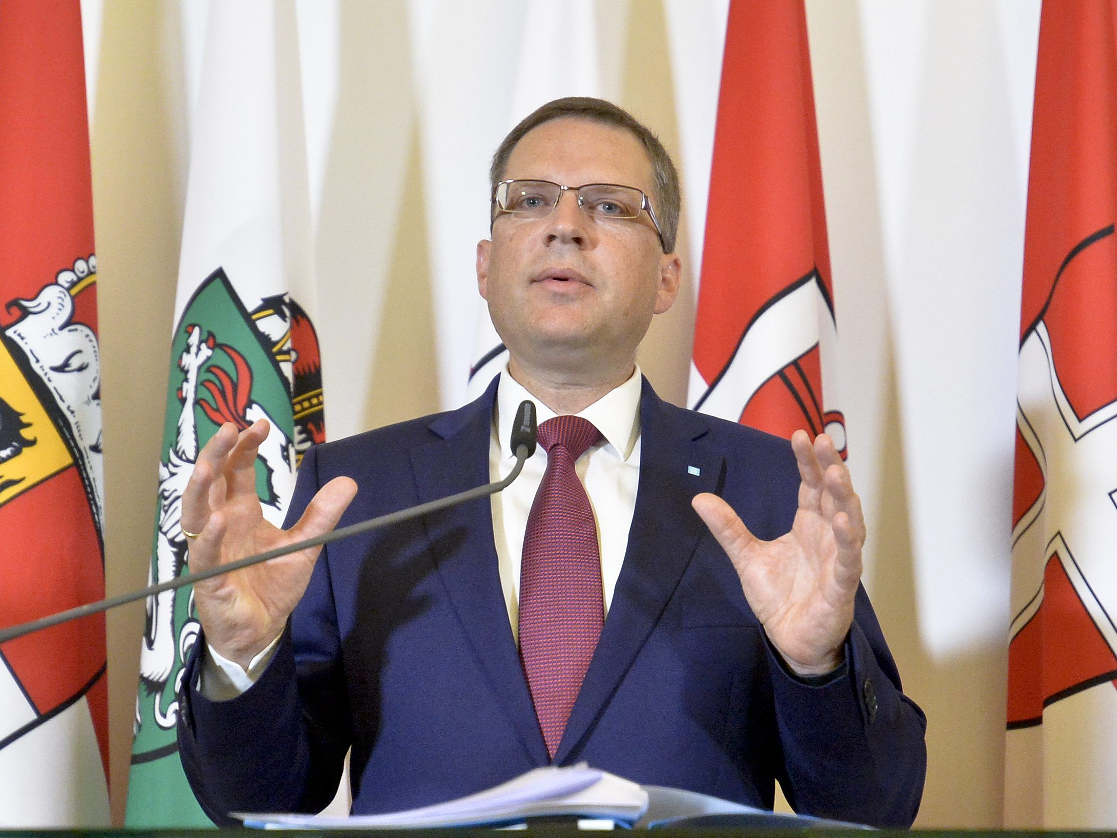 ÖVP-Klubobmann August Wöginger plant ein paar Änderungen am Gesetzesentwurf.