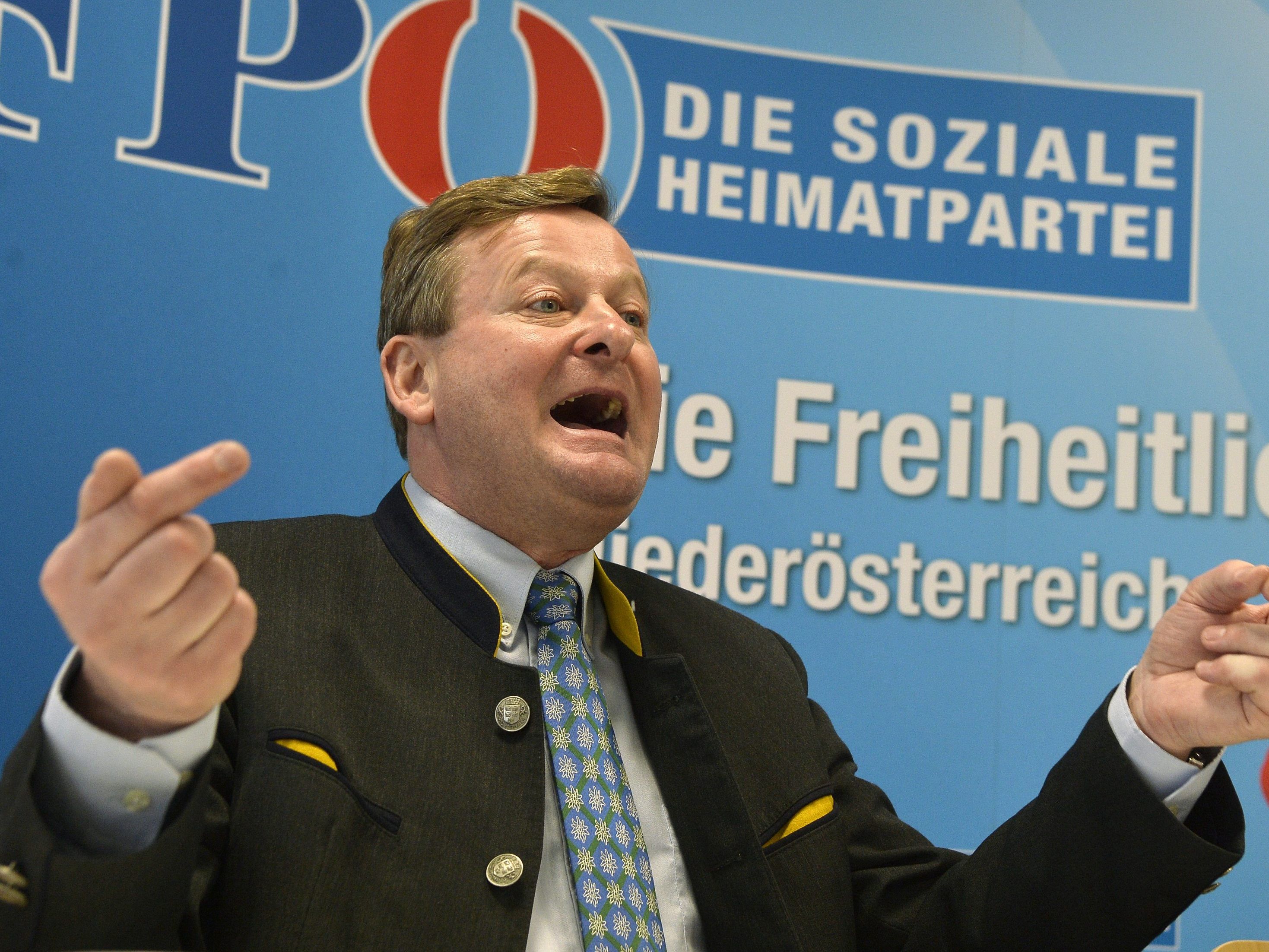 Niederösterreichs FPÖ-Landesrat kritisiert vereinzelte Forderungen nach Volksabstimmung. Niederösterreichs FPÖ-Landesrat kritisiert vereinzelte Forderungen nach Volksabstimmung.