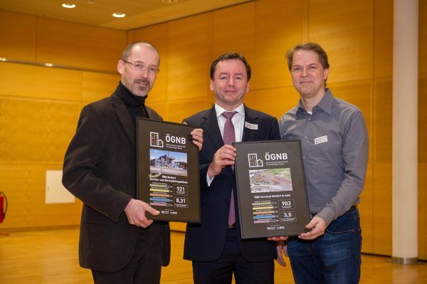 Huber Hager und Thomas Pipp bei Entgegenname des Baupreises im Jänner 2018 Huber Hager und Thomas Pipp bei Entgegenname des Baupreises im Jänner 2018