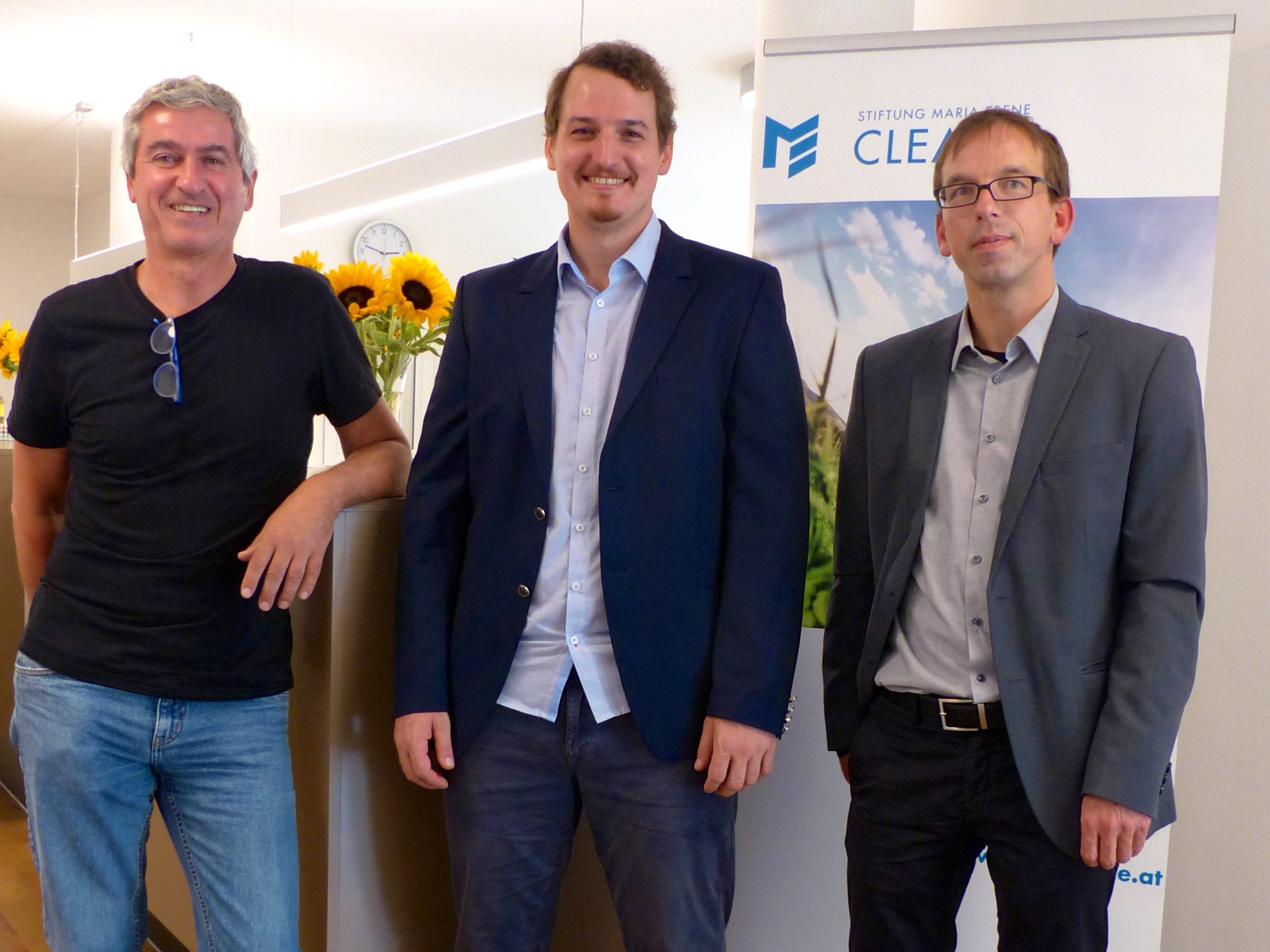 Eröffnung der neuen Abgabestelle des Clean Bregenz mit Mag. Michael Lipburger, Arbeitsbereich Substitutionsbehandlung, Mag. Wolfgang Grabher, Leiter des Clean Bregenz und dem Primar der Stiftung Maria Ebene, Dr. Michael Willis (v.l). Eröffnung der neuen Abgabestelle des Clean Bregenz mit Mag. Michael Lipburger, Arbeitsbereich Substitutionsbehandlung, Mag. Wolfgang Grabher, Leiter des Clean Bregenz und dem Primar der Stiftung Maria Ebene, Dr. Michael Willis (v.l).