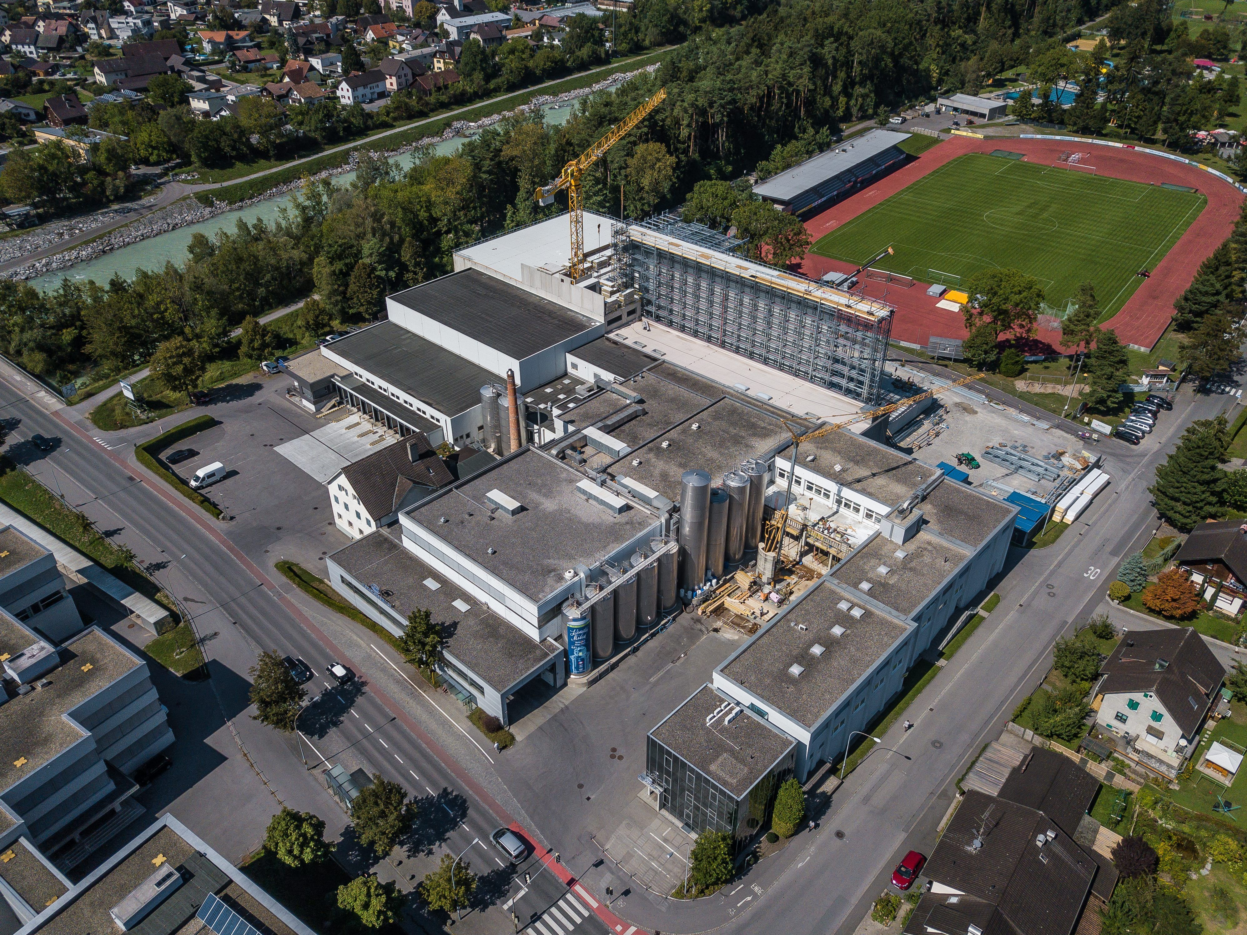 Rund um den Milchhof wird in der kommenden Woche gegraben. Die Durchfahrt Stadionstraße muss für die Arbeiten voraussichtlich einen Tag gesperrt werden.