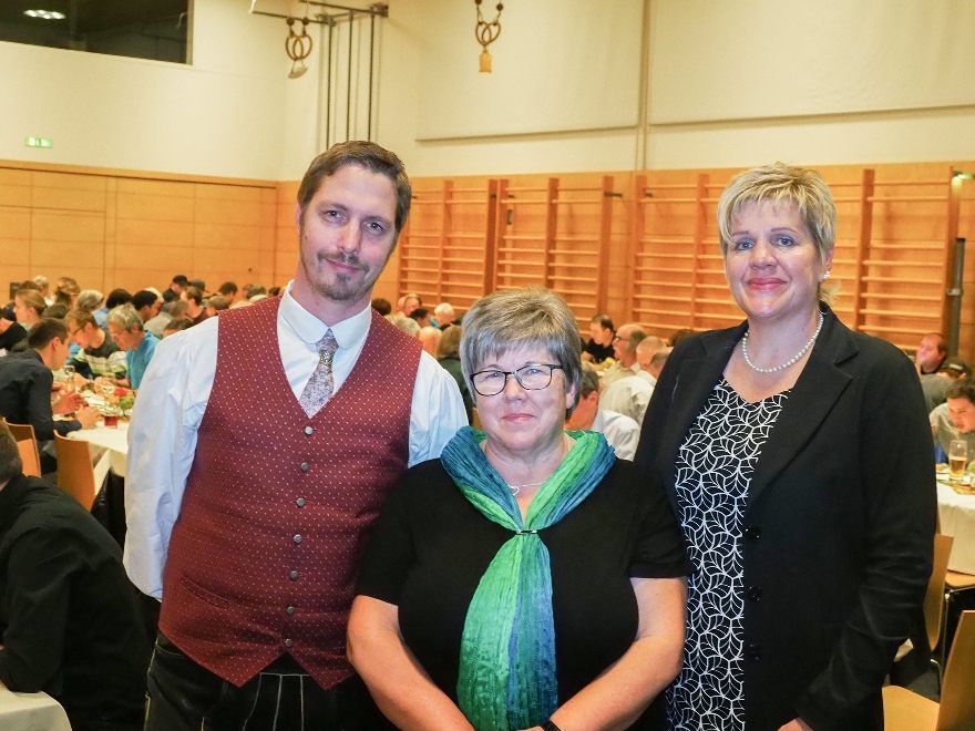 Vizebürgermeisterin Ilse Mock mit GR Micha Gort und GV Martin Bertsch Vizebürgermeisterin Ilse Mock mit GR Micha Gort und GV Martin Bertsch