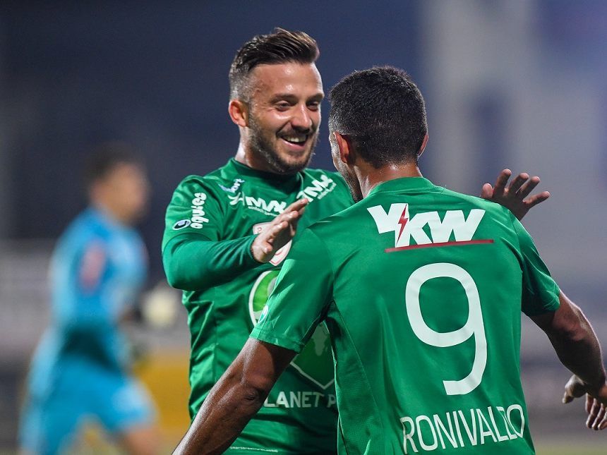 Doppeltorschützen Djuric und Ronivaldo im Freudentaumel
