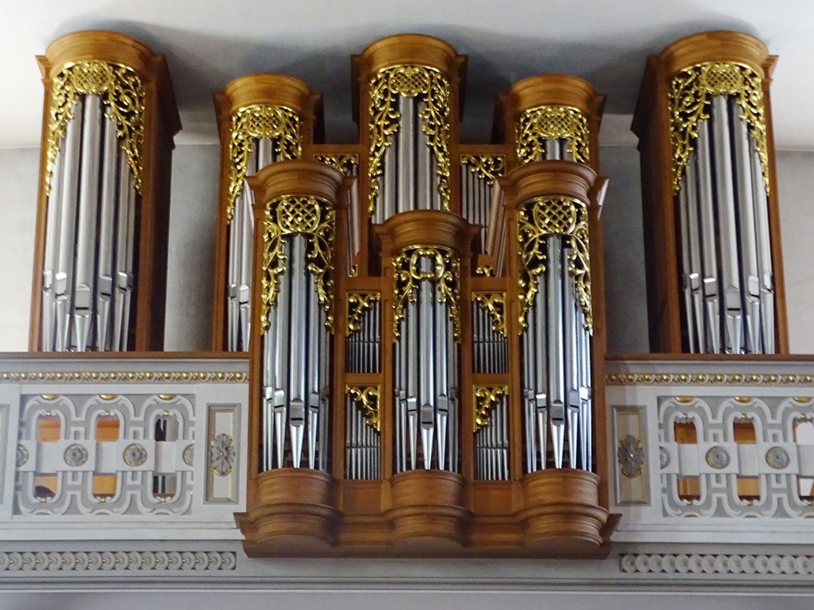 Der Organist der Wiener Hofburgkapelle, Wolfgang Kogert, spielt heute auf der berühmten Gollini-Orgel in der Pfarrkirche St. Karl. Der Organist der Wiener Hofburgkapelle, Wolfgang Kogert, spielt heute auf der berühmten Gollini-Orgel in der Pfarrkirche St. Karl.