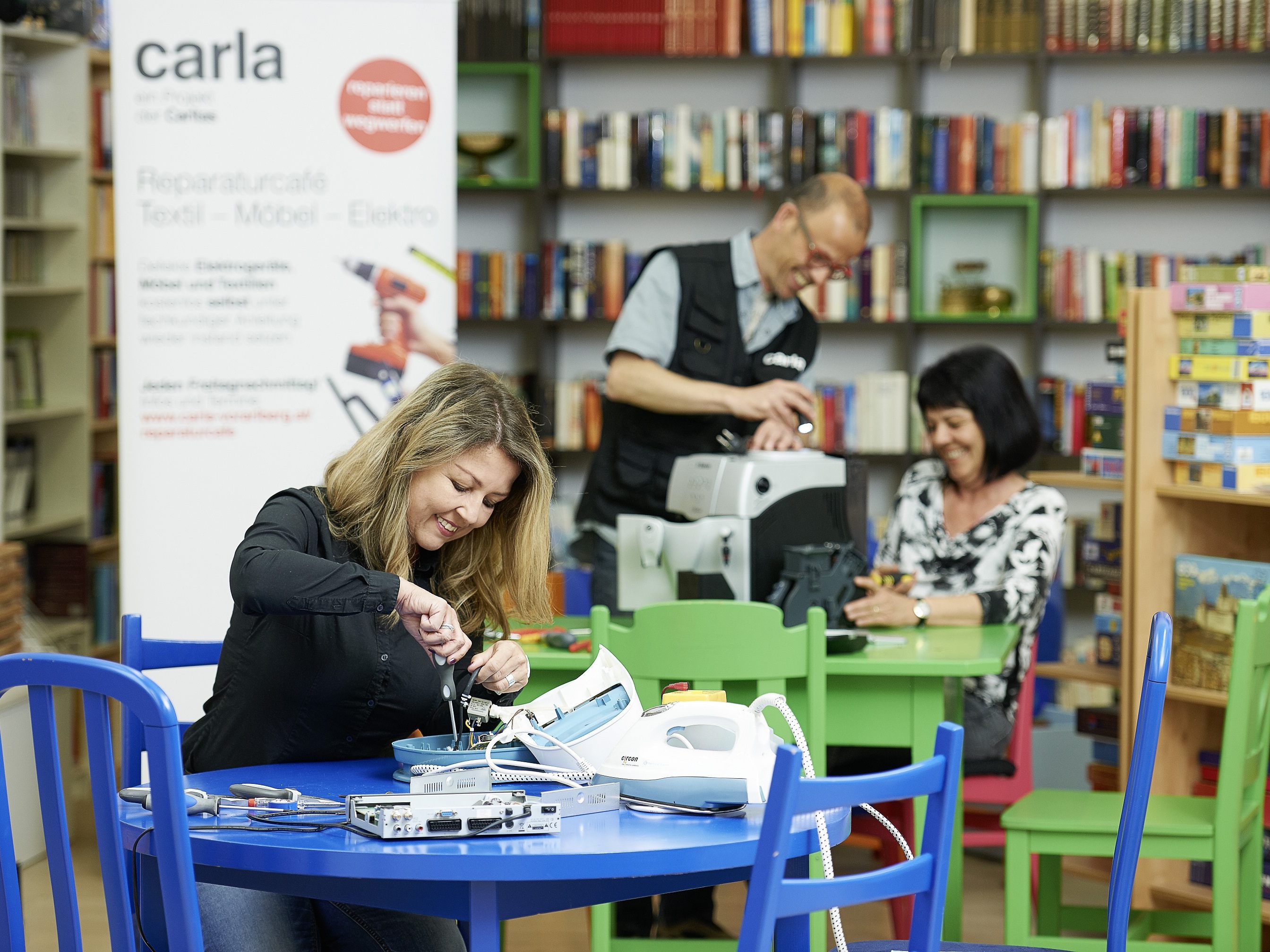 am Freitag, 19. Oktober, findet das inzwischen 90. carla Reparaturcafé im Einkaufspark in Altach statt.