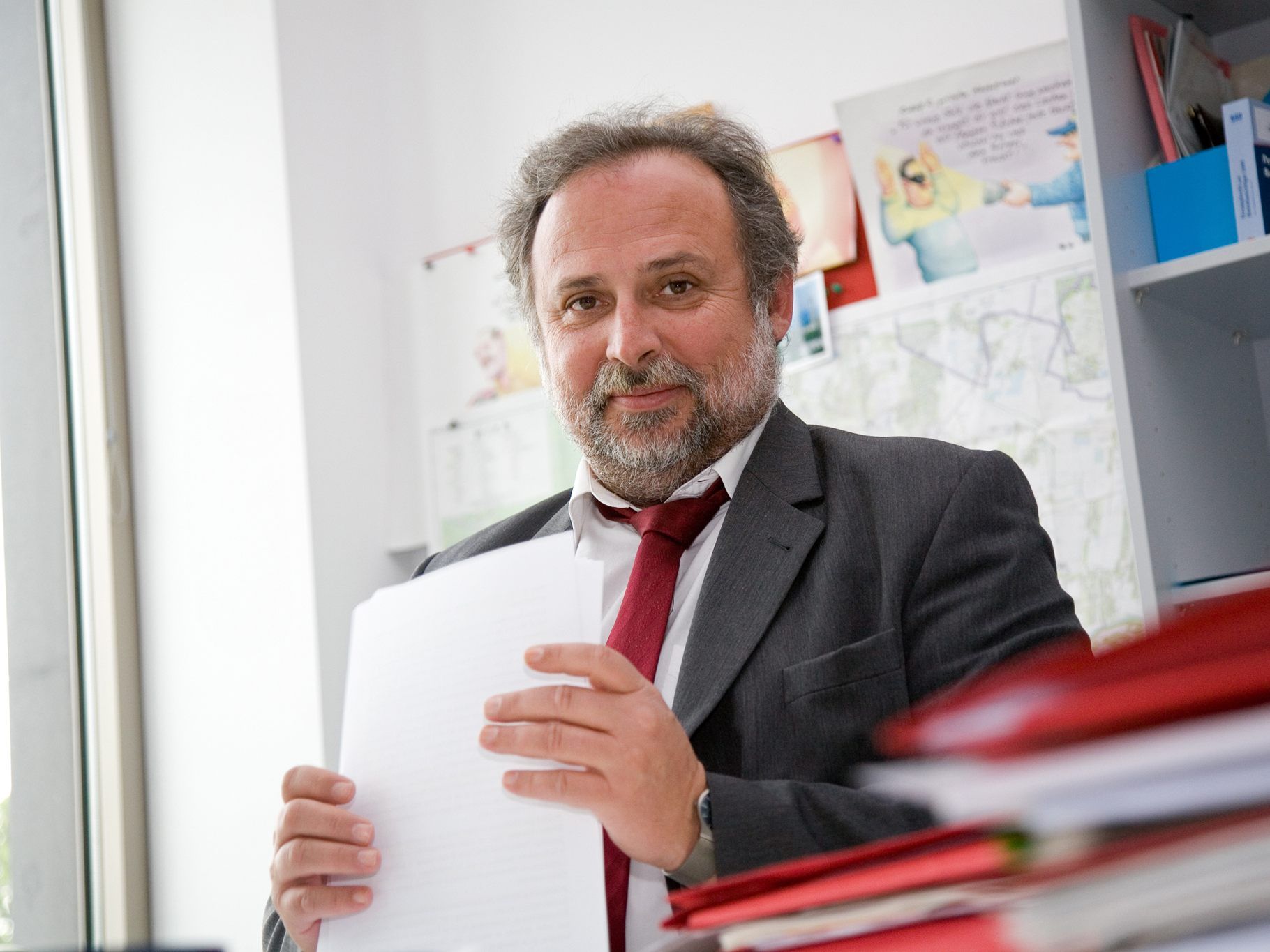 Hans Trenner ist nicht erfreut über die neuen Arbeitszeitregeln. Hans Trenner ist nicht erfreut über die neuen Arbeitszeitregeln.