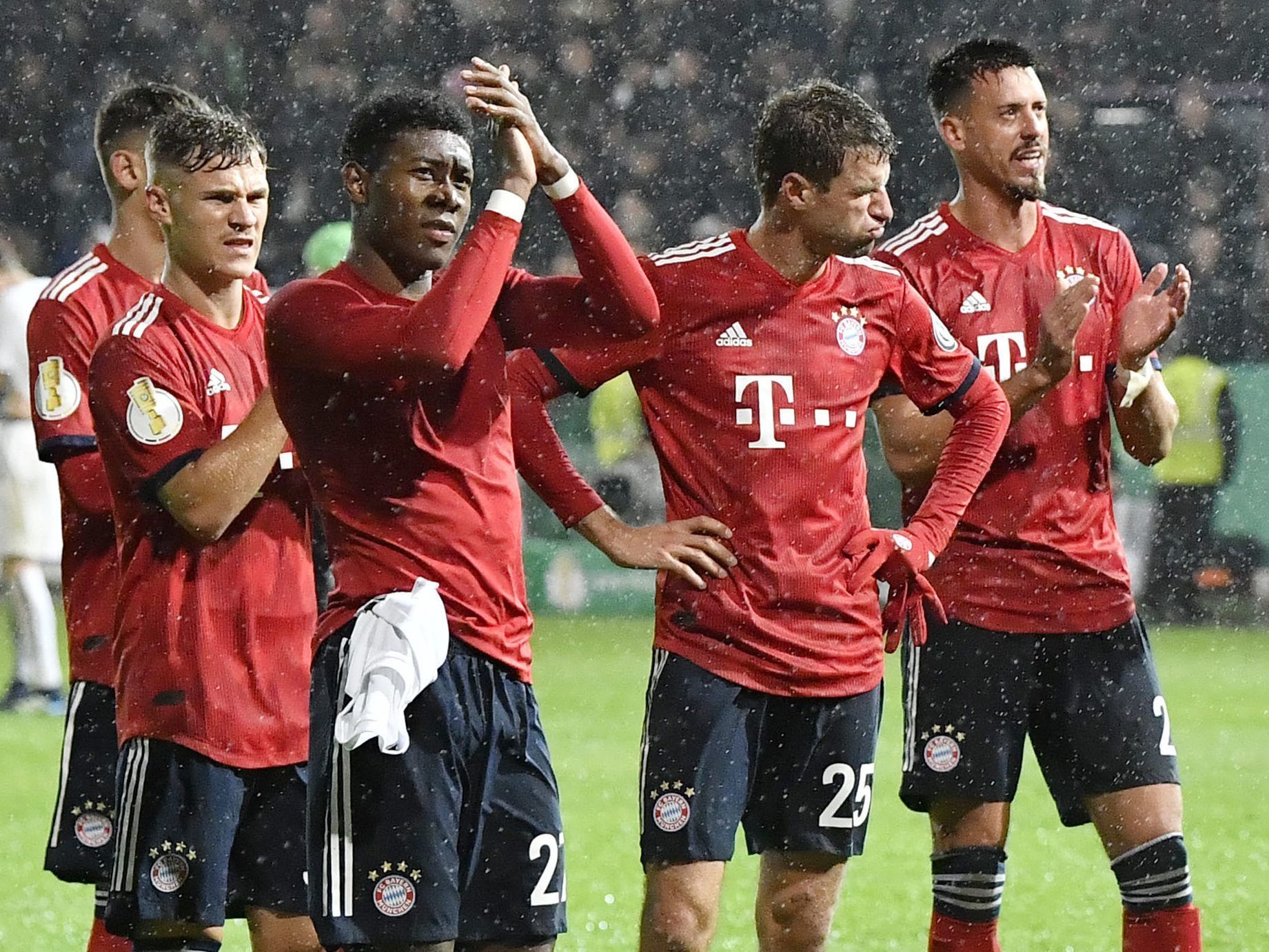 FC Bayern prüfte laut Magazin-Bericht bereits 2016 Bundesliga-Ausstieg. FC Bayern prüfte laut Magazin-Bericht bereits 2016 Bundesliga-Ausstieg.
