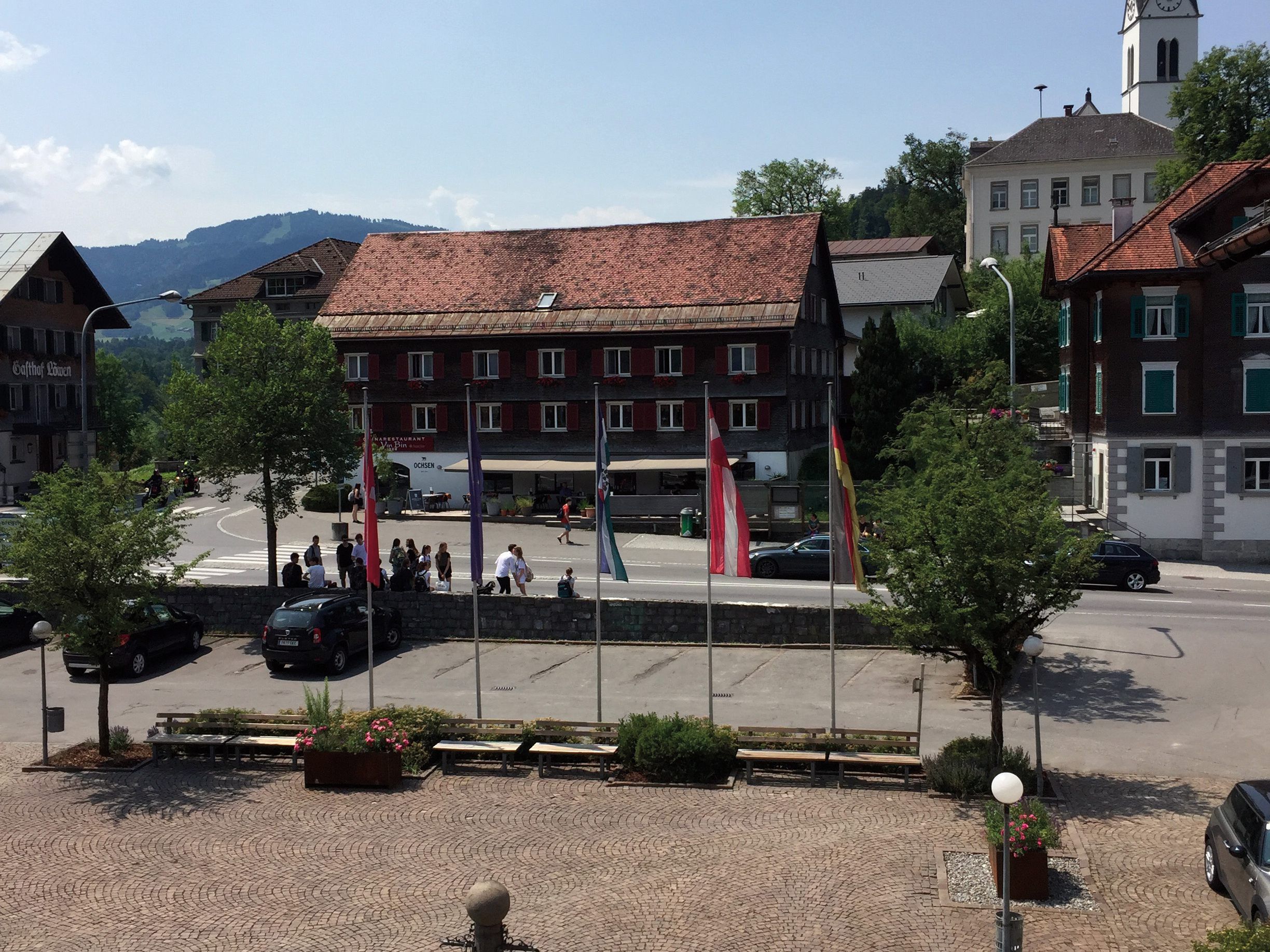 In den letzten 18 Monaten wurde gemeinsam mit dem Architekten Helmut Kuess ein Masterplan für das Zentrum entworfen. In den letzten 18 Monaten wurde gemeinsam mit dem Architekten Helmut Kuess ein Masterplan für das Zentrum entworfen.
