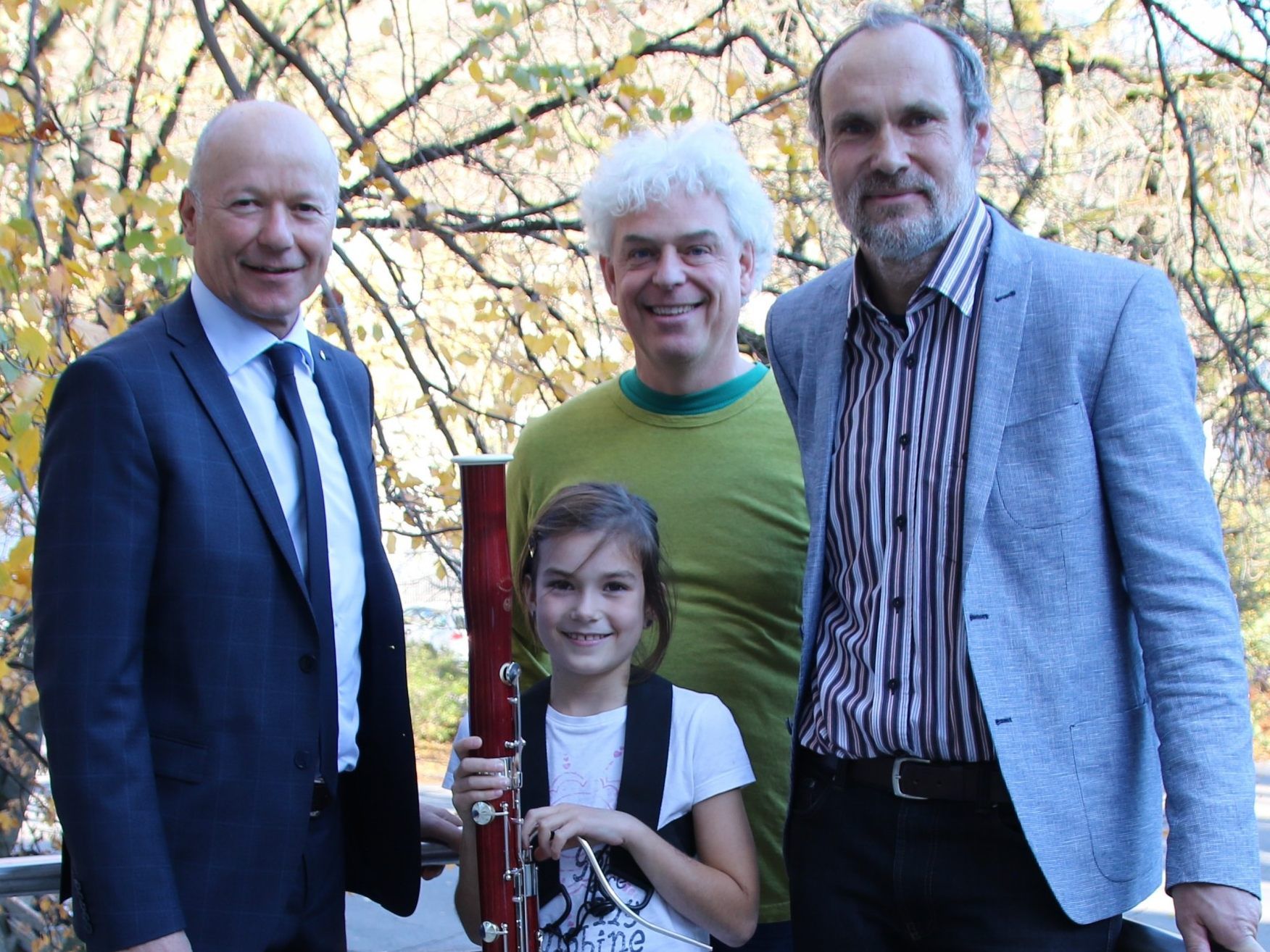 Sparkasse Bludenz-Vorstandsdirektor Christian Ertl, Fagottlehrer Emil Salzmann, Kasimira Bitschnau und Musikschuldirektor Thomas Greiner. Sparkasse Bludenz-Vorstandsdirektor Christian Ertl, Fagottlehrer Emil Salzmann, Kasimira Bitschnau und Musikschuldirektor Thomas Greiner.