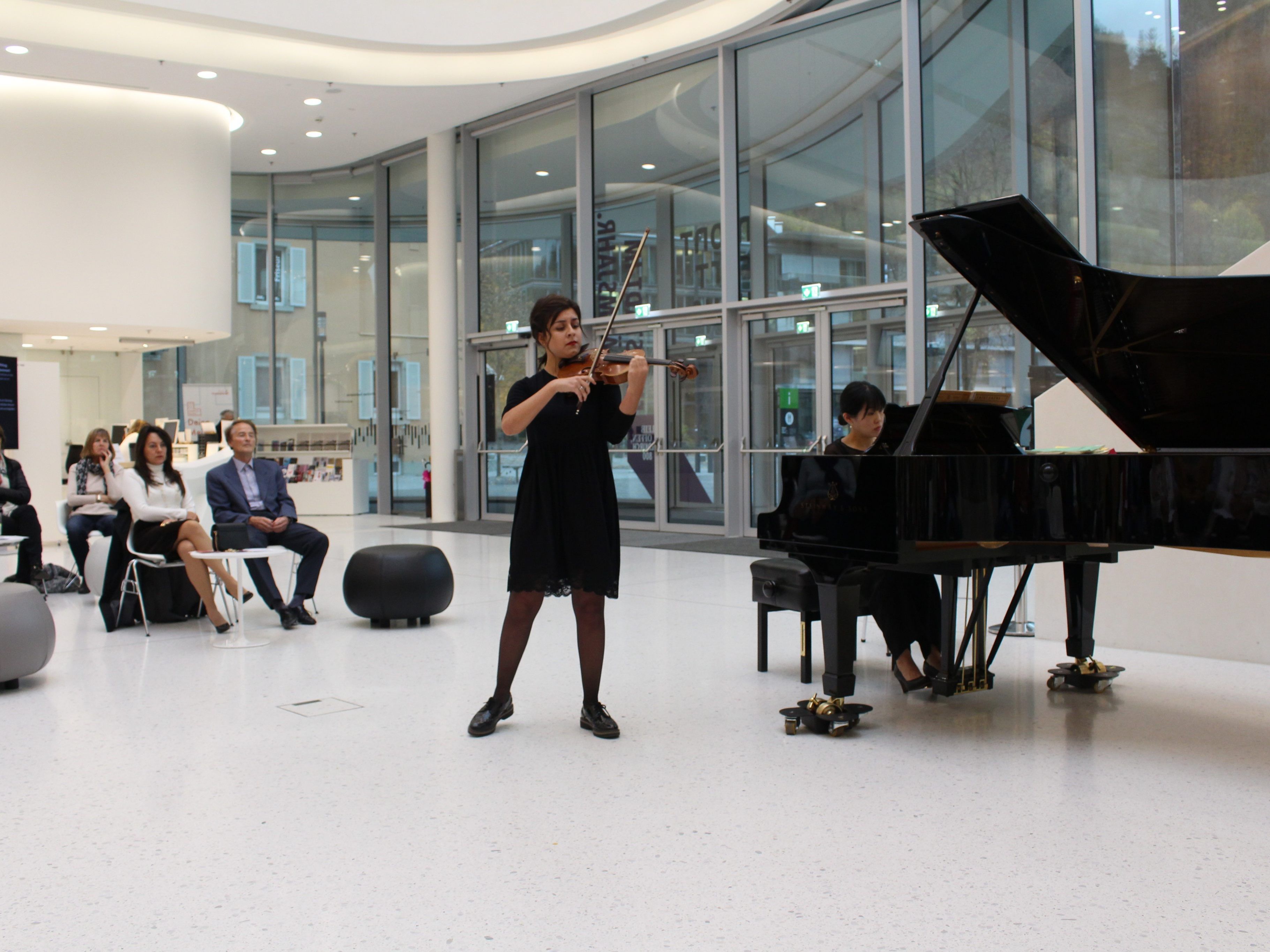 Virtuoses Violinenspiel des Landeskonservatoriums im Montforthaus.