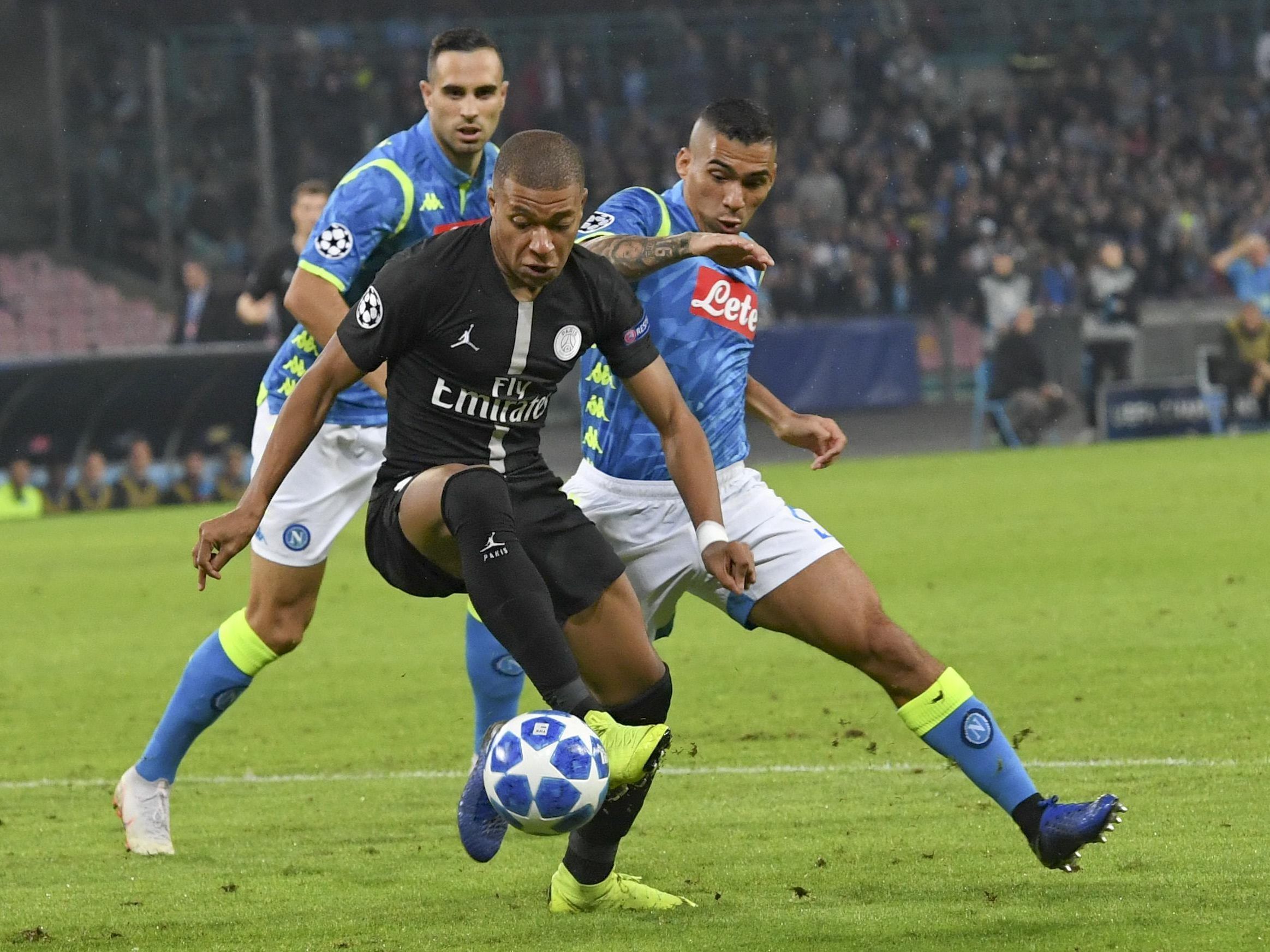 Mbappé und Co. mussten sich mit einem 1:1 bei Neapel zufrieden geben.