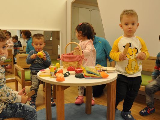 Kleinkindbetreuung Bienenwabe