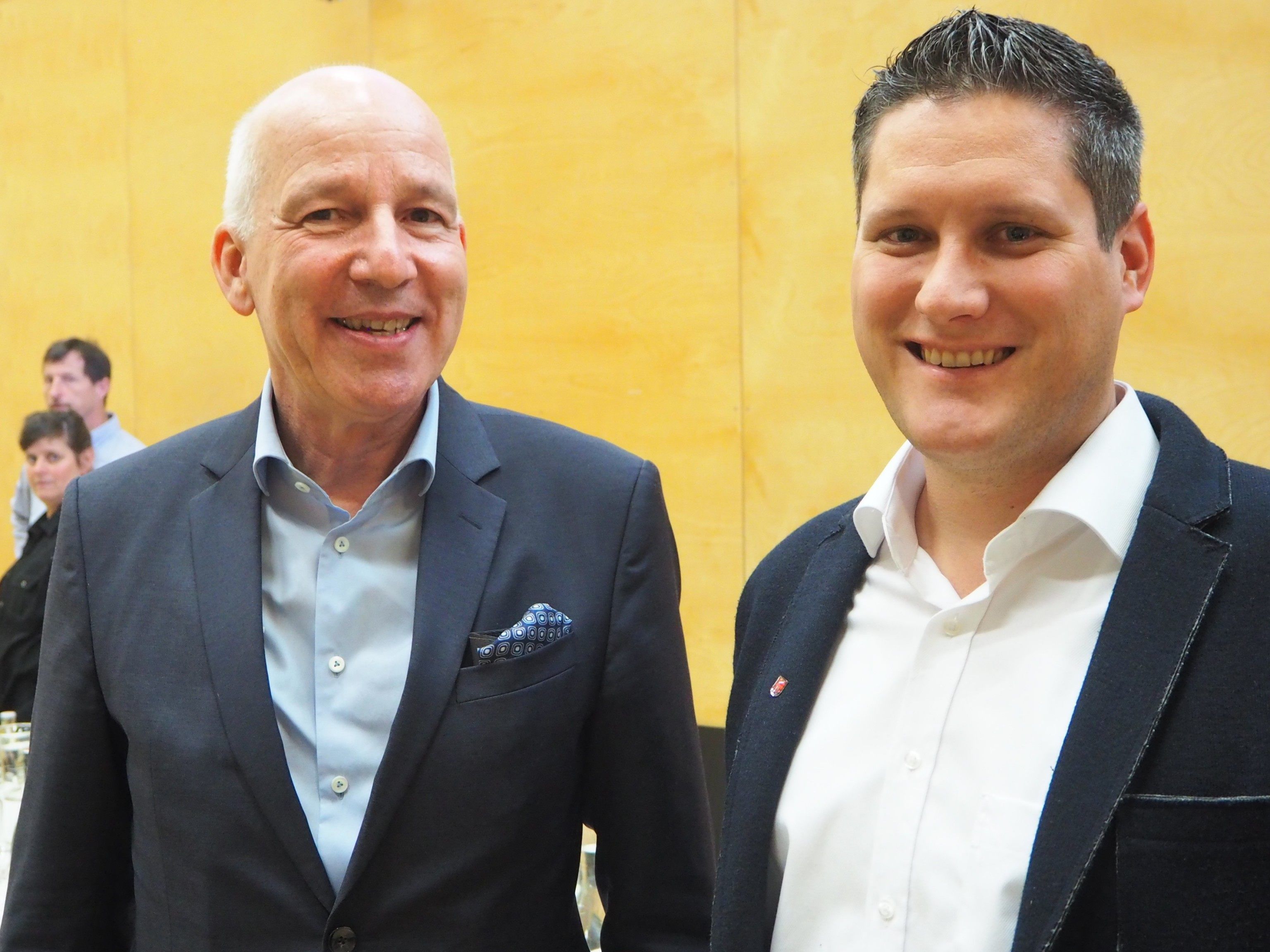 Der Bonner Kulturstadtrat Martin Schumacher und der Fraxner Bürgermeister Steve Mayr Der Bonner Kulturstadtrat Martin Schumacher und der Fraxner Bürgermeister Steve Mayr