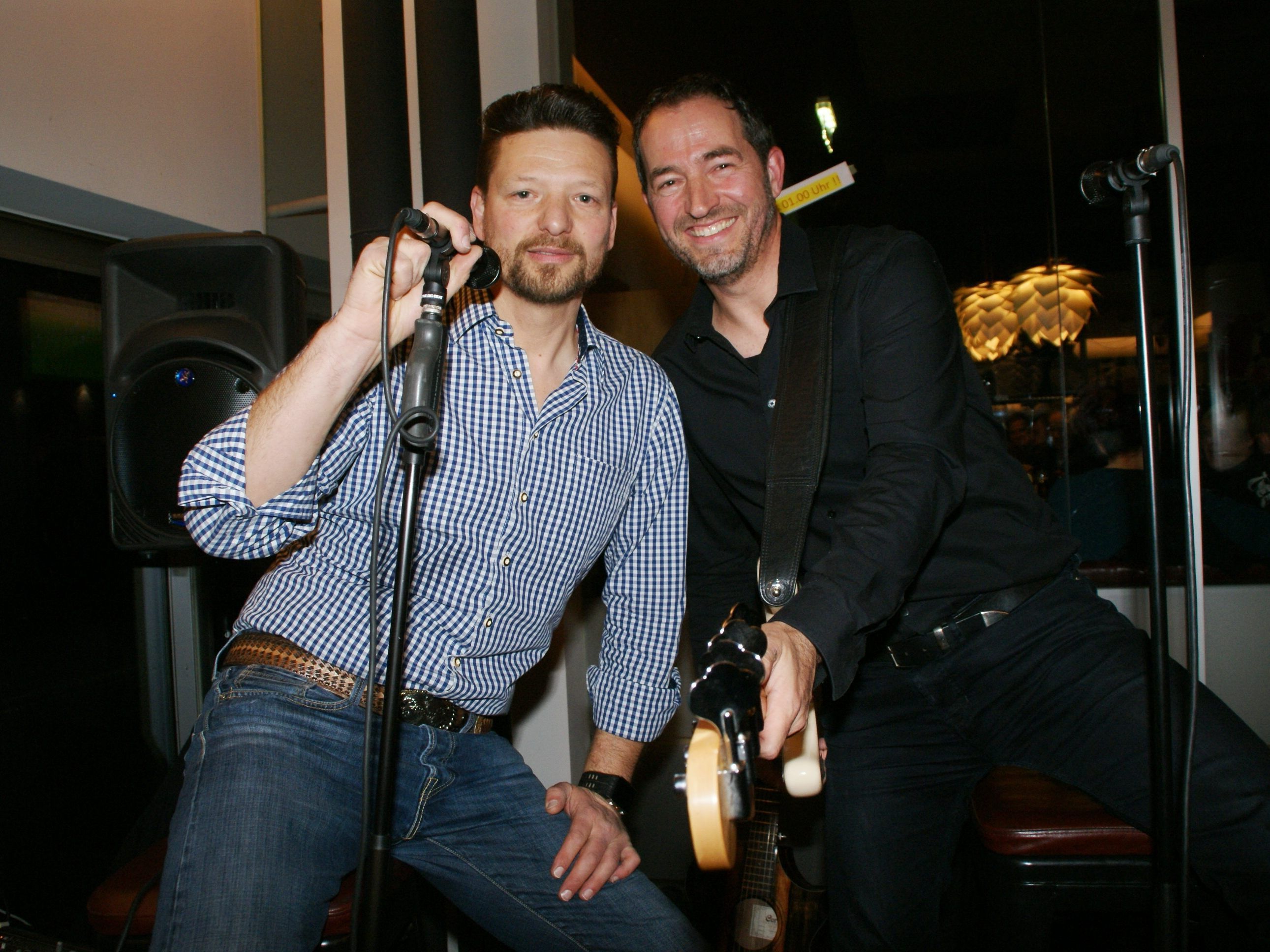 Tequila Sharks Duo spielte im Azzurra Tequila Sharks Duo spielte im Azzurra