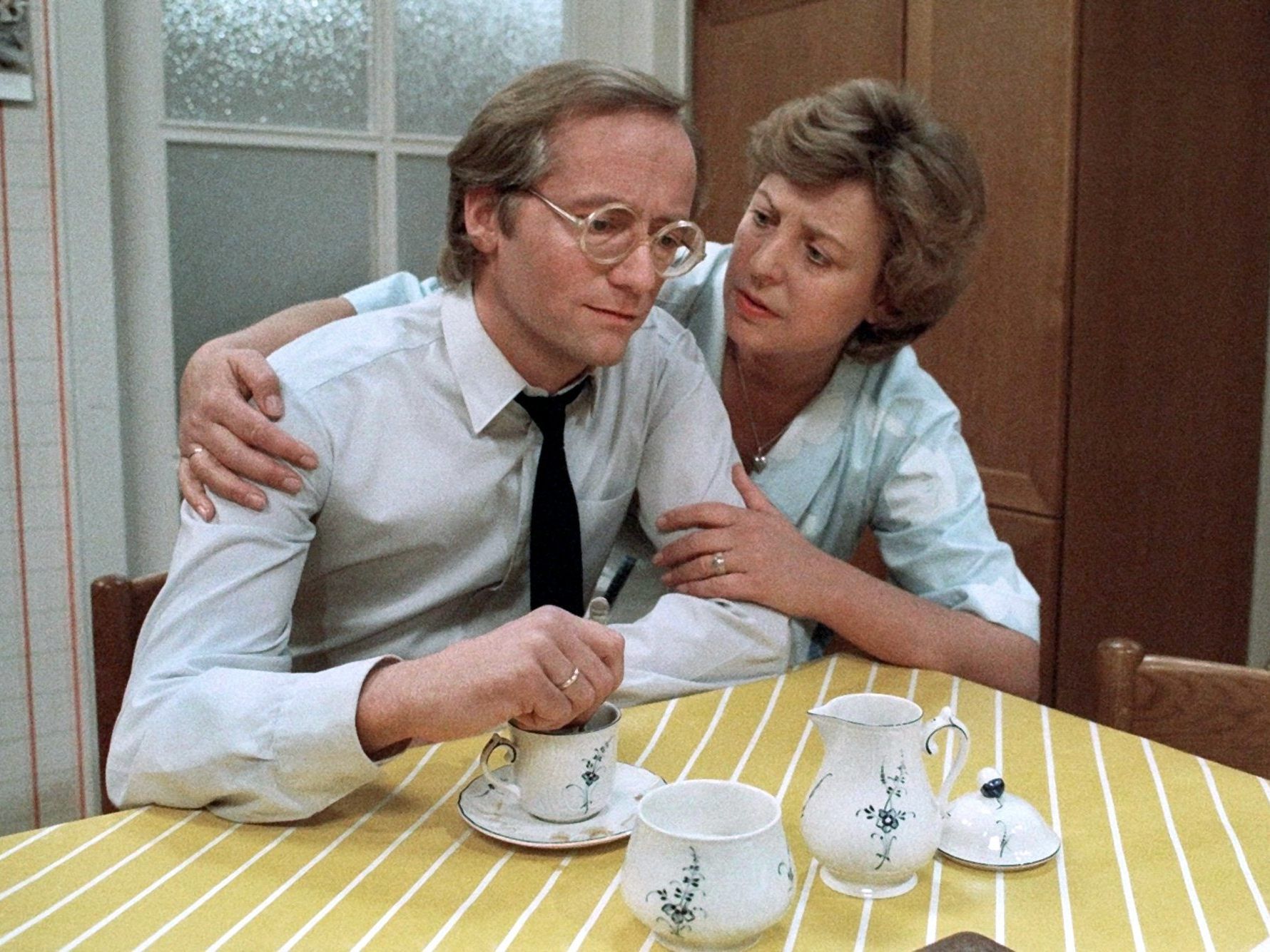 Über 34 Jahre lang war die "Lindenstraße" Teil der deutschen Fernsehlandschaft. Über 34 Jahre lang war die "Lindenstraße" Teil der deutschen Fernsehlandschaft.