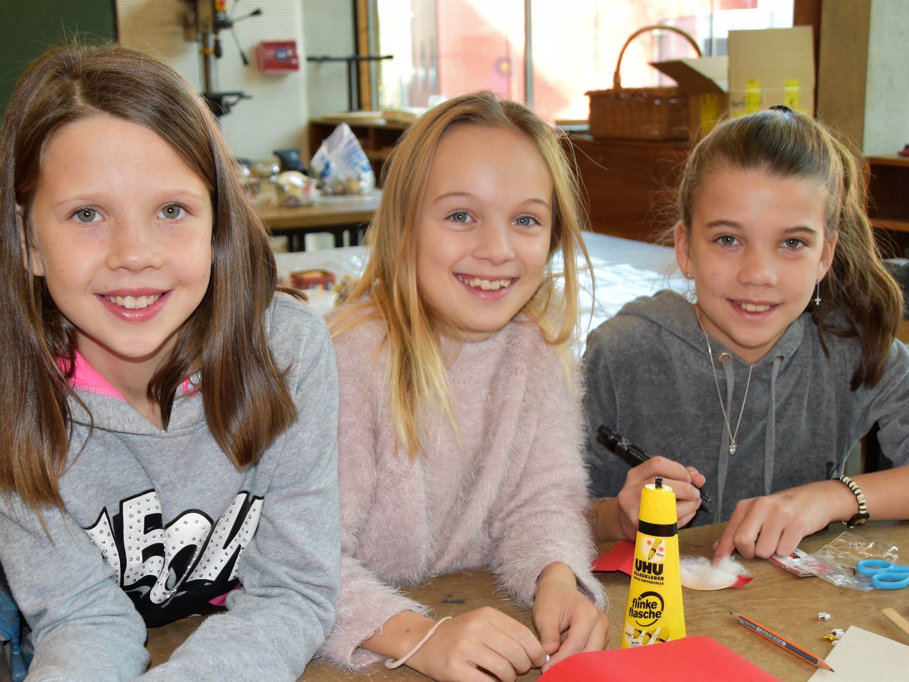 Ida, Marie und Emma sind mit Begeisterung dabei Ida, Marie und Emma sind mit Begeisterung dabei