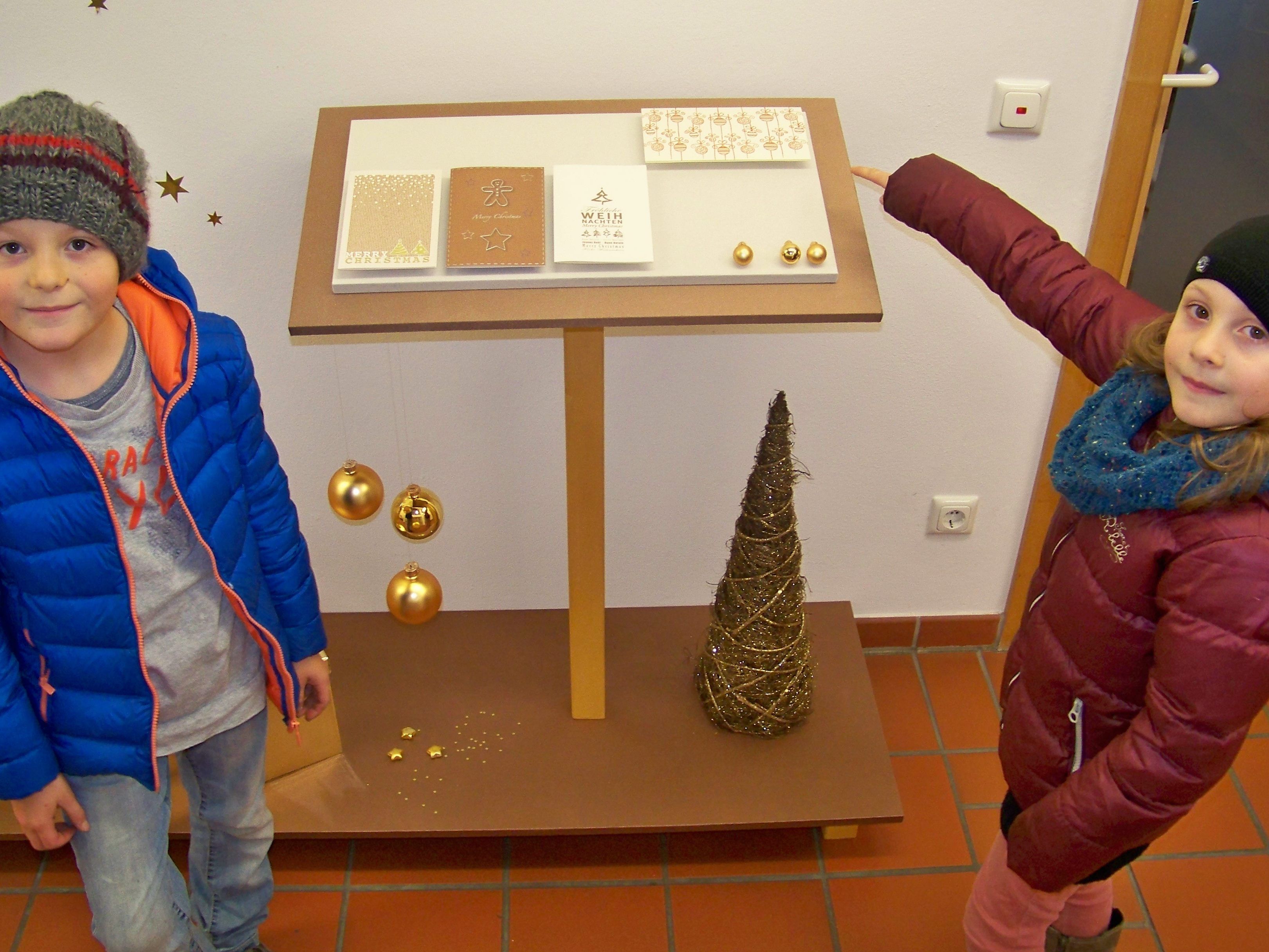 Freude schenken, Kindern helfen: Weihnachtskarten-Verkaufsausstellung samt Adventshop im Vorarlberger Kinderdorf Kronhalde. Freude schenken, Kindern helfen: Weihnachtskarten-Verkaufsausstellung samt Adventshop im Vorarlberger Kinderdorf Kronhalde.
