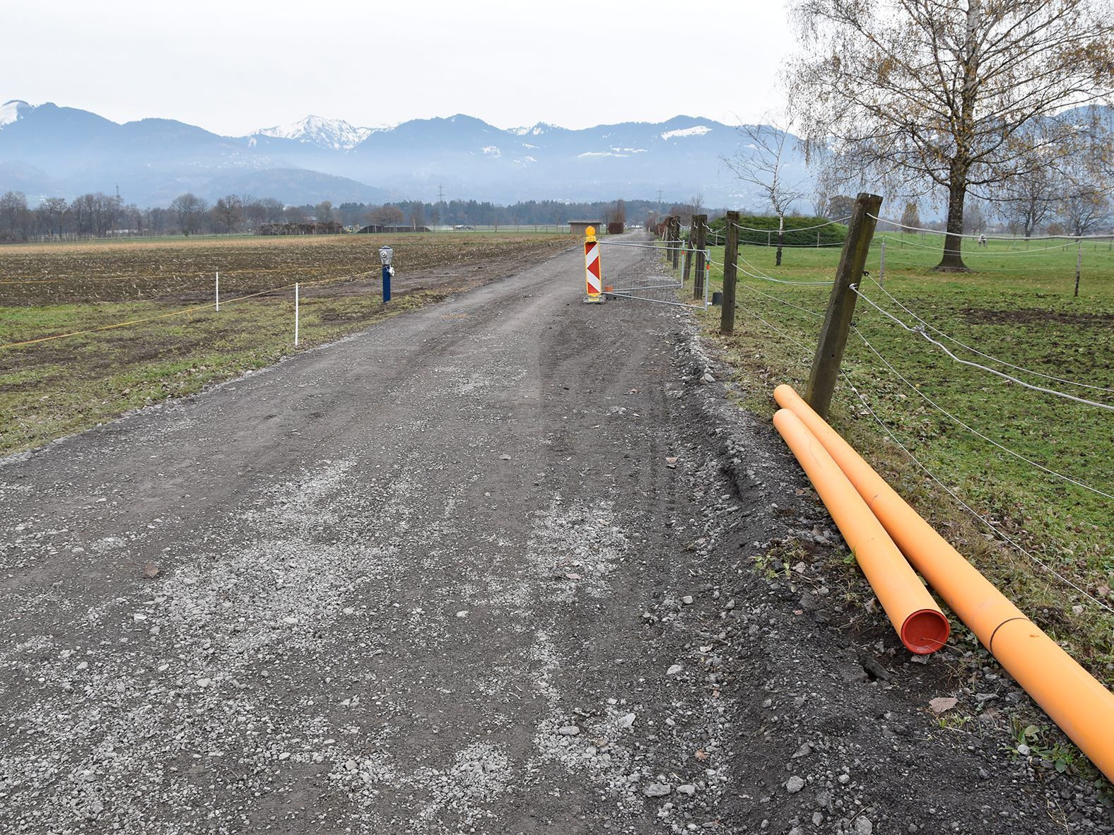 die Riedstraße im weitried die Riedstraße im weitried