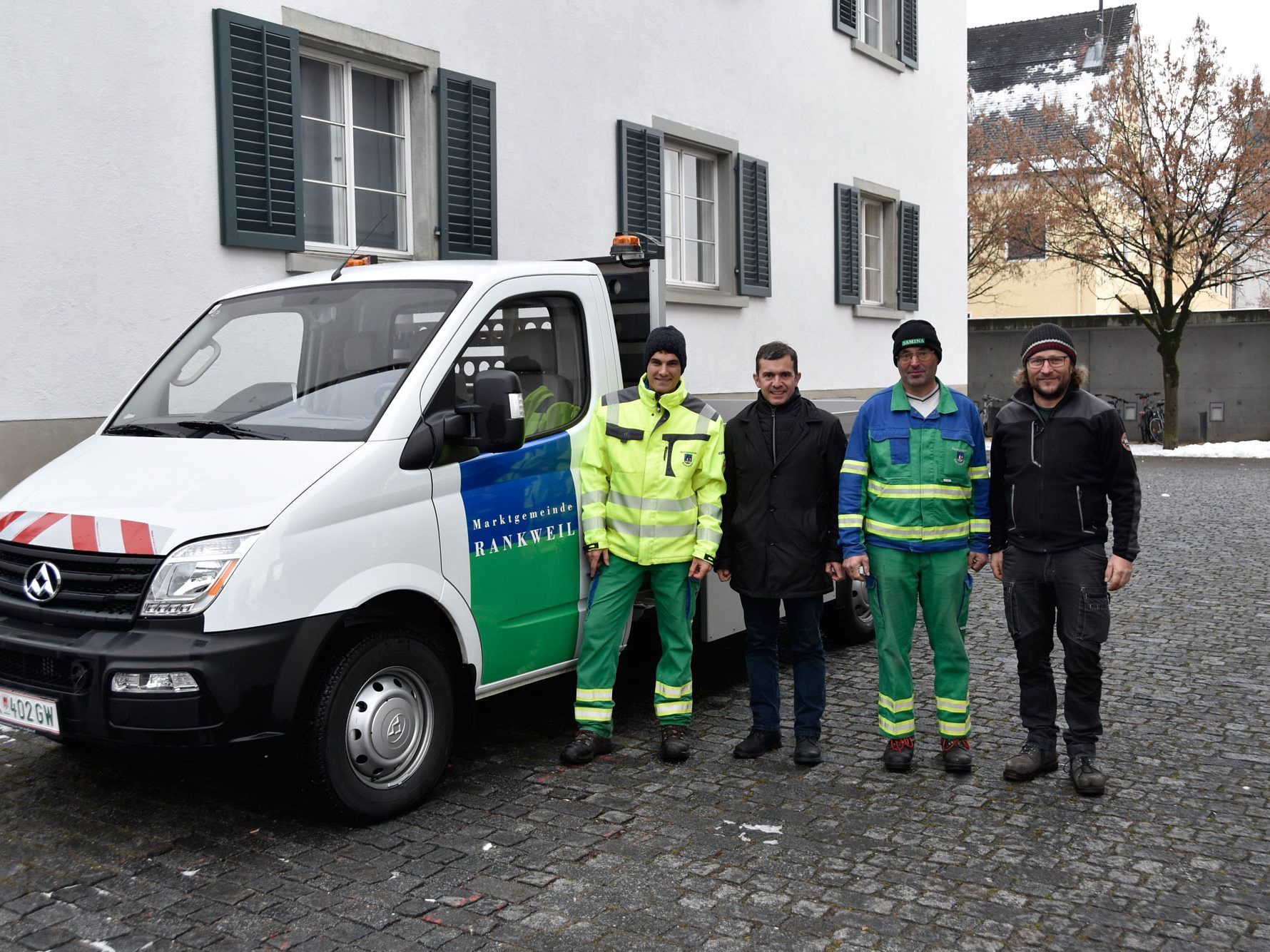 Übergabe vom neuen Elektroauto an den Bauhof Rankweil