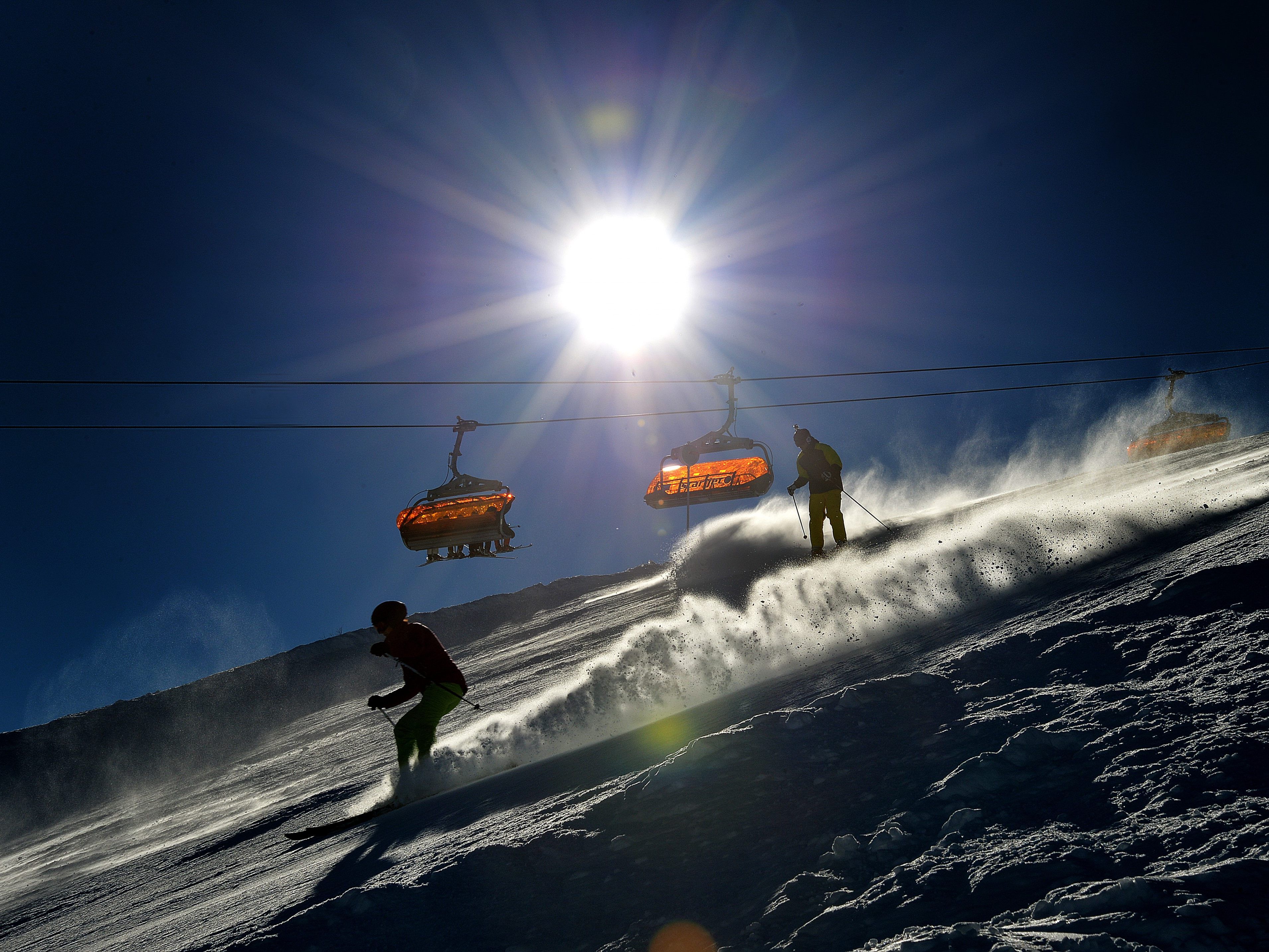 Bei einem Skiunfall in Lech wurde eine 61-jährige Skifahrerin aus Deutschland schwer verletzt.