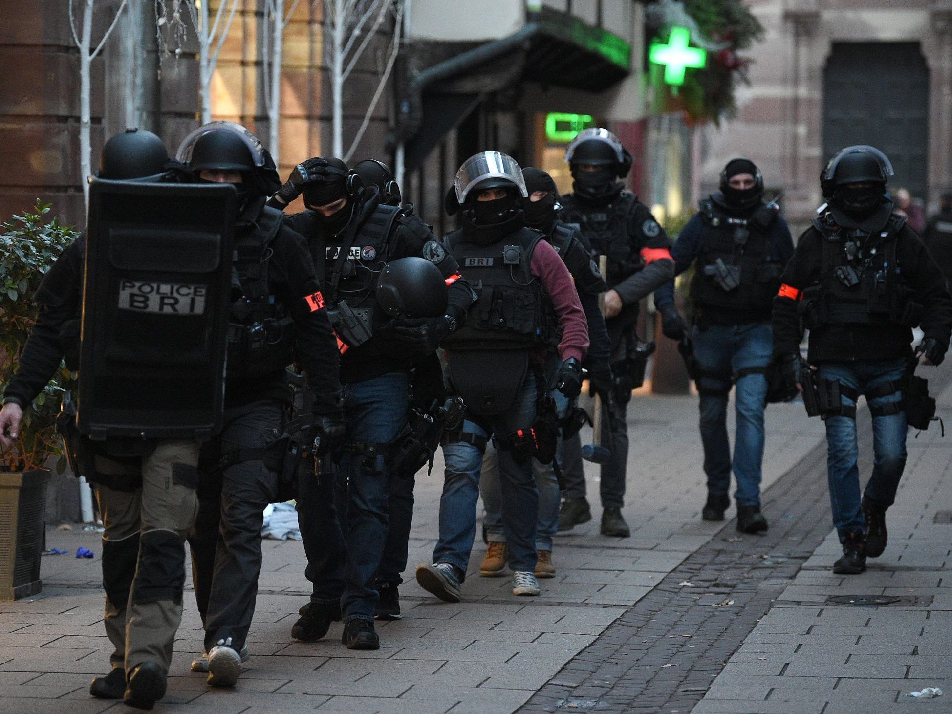 Die Zahl der Verletzten stieg auf 13.