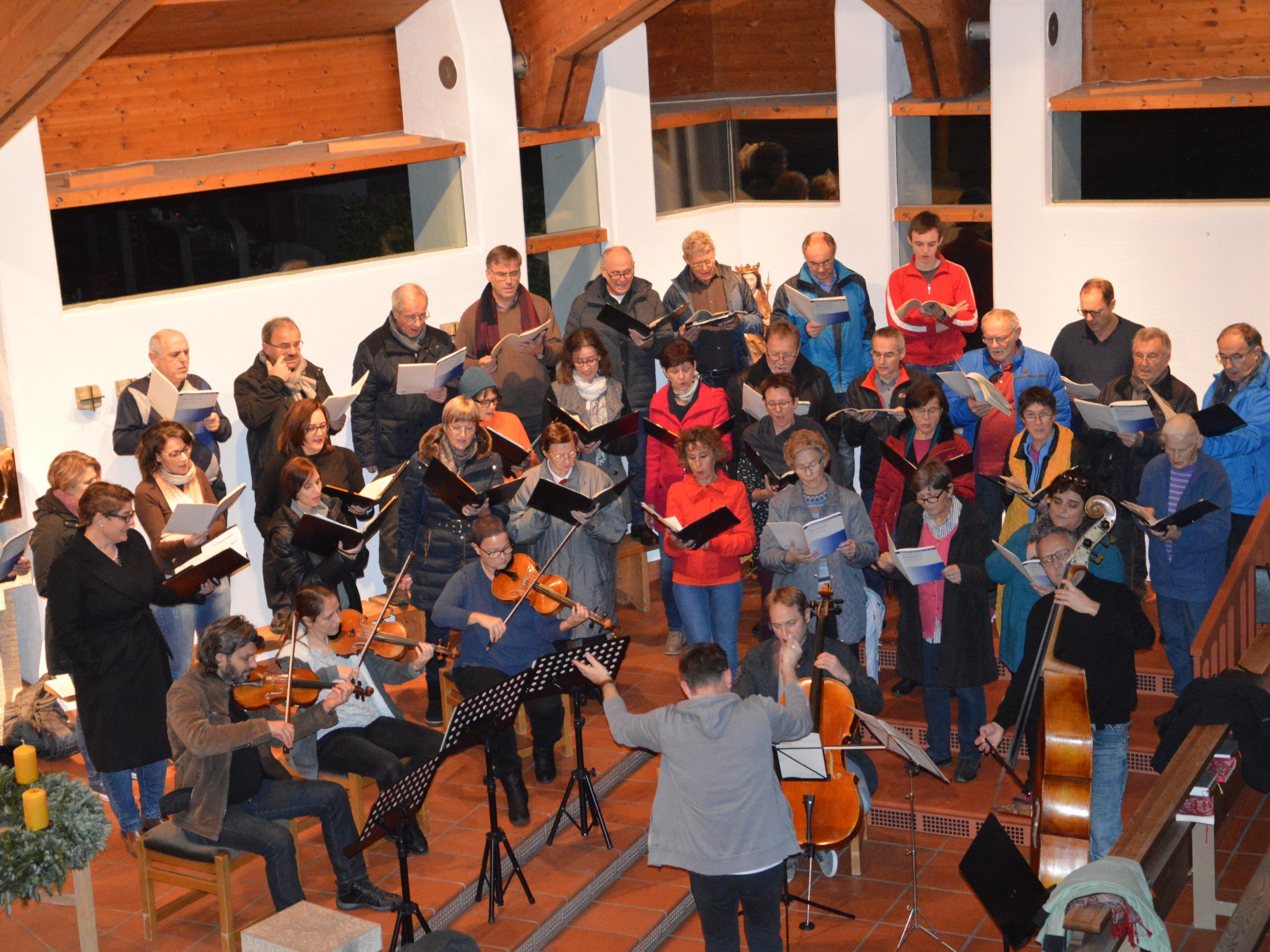 Der Chor St. Nikolaus bei der Probe der "Missa Argentina"