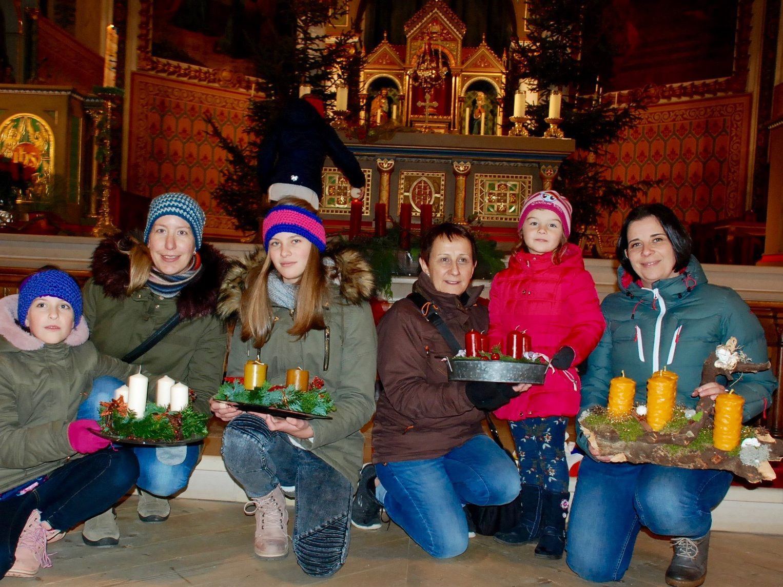 Adventkranzweihe in der Pfarrkirche Schruns (Archivfoto, 2017)