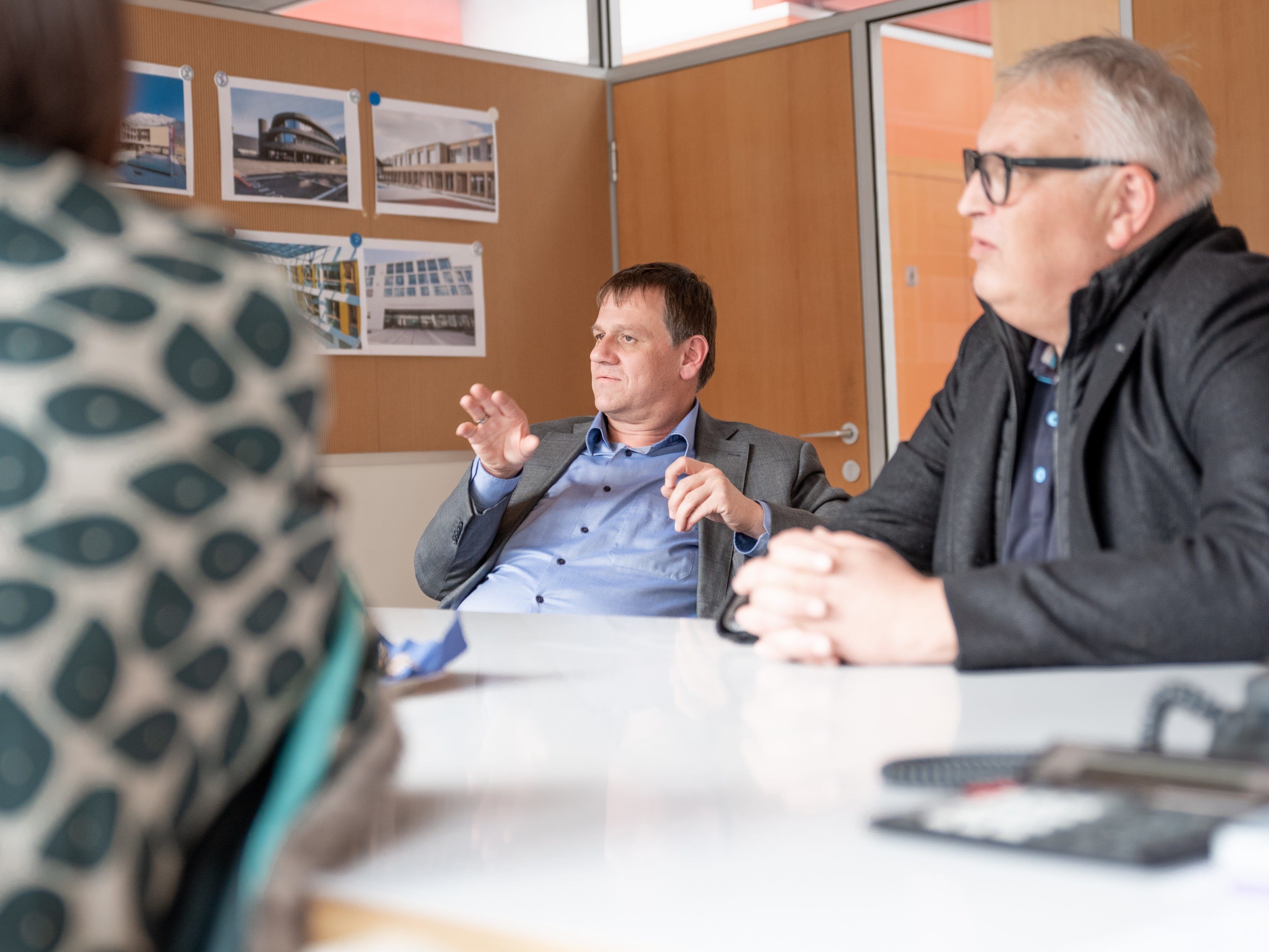 Gespräche über den Standort Bludenz: die Stadträte Hans Bandl und Christoph Thoma Gespräche über den Standort Bludenz: die Stadträte Hans Bandl und Christoph Thoma