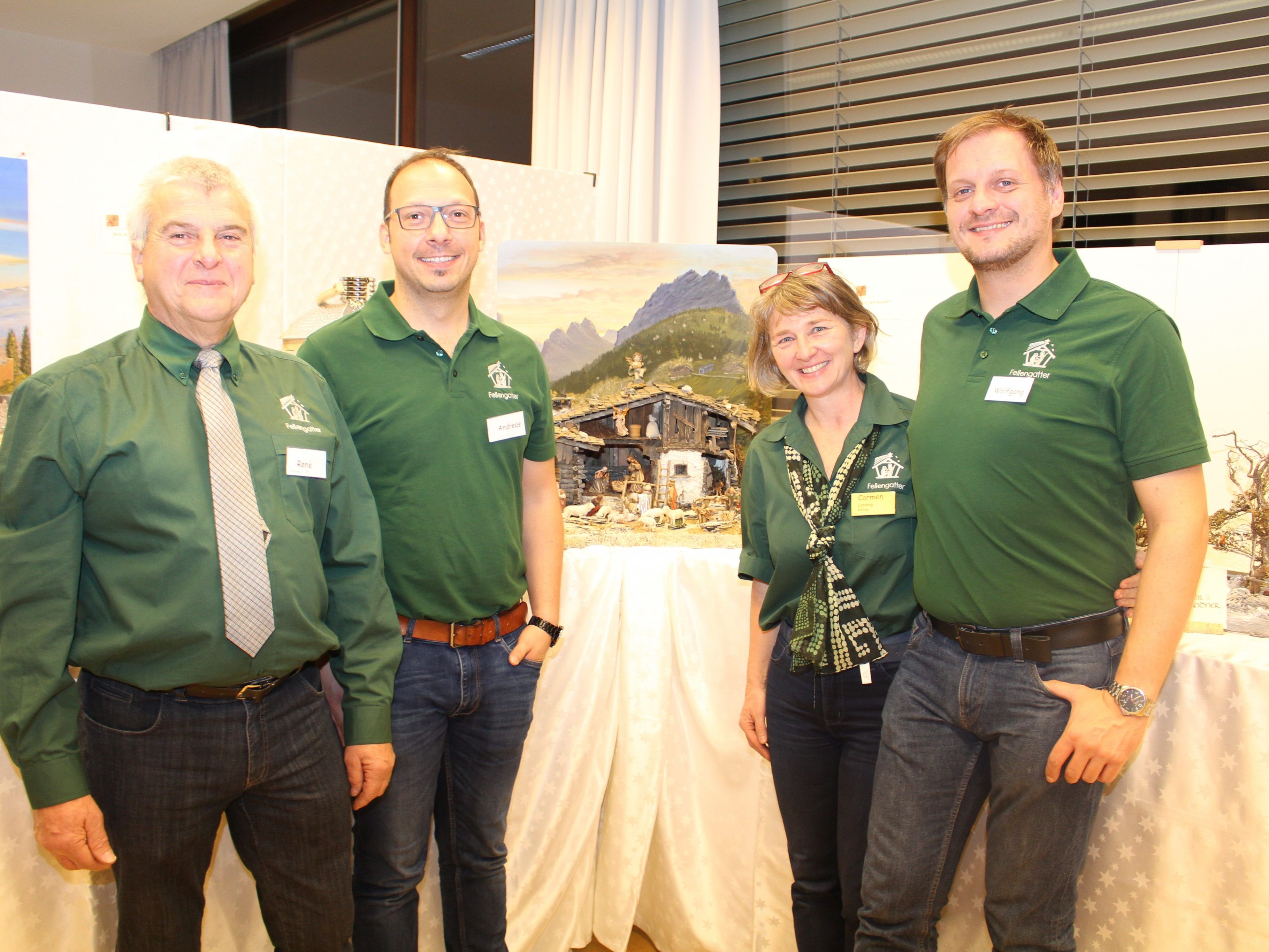 Stolz präsentierte der Krippenbauverein Fellengatter seine große Krippenvielfalt.