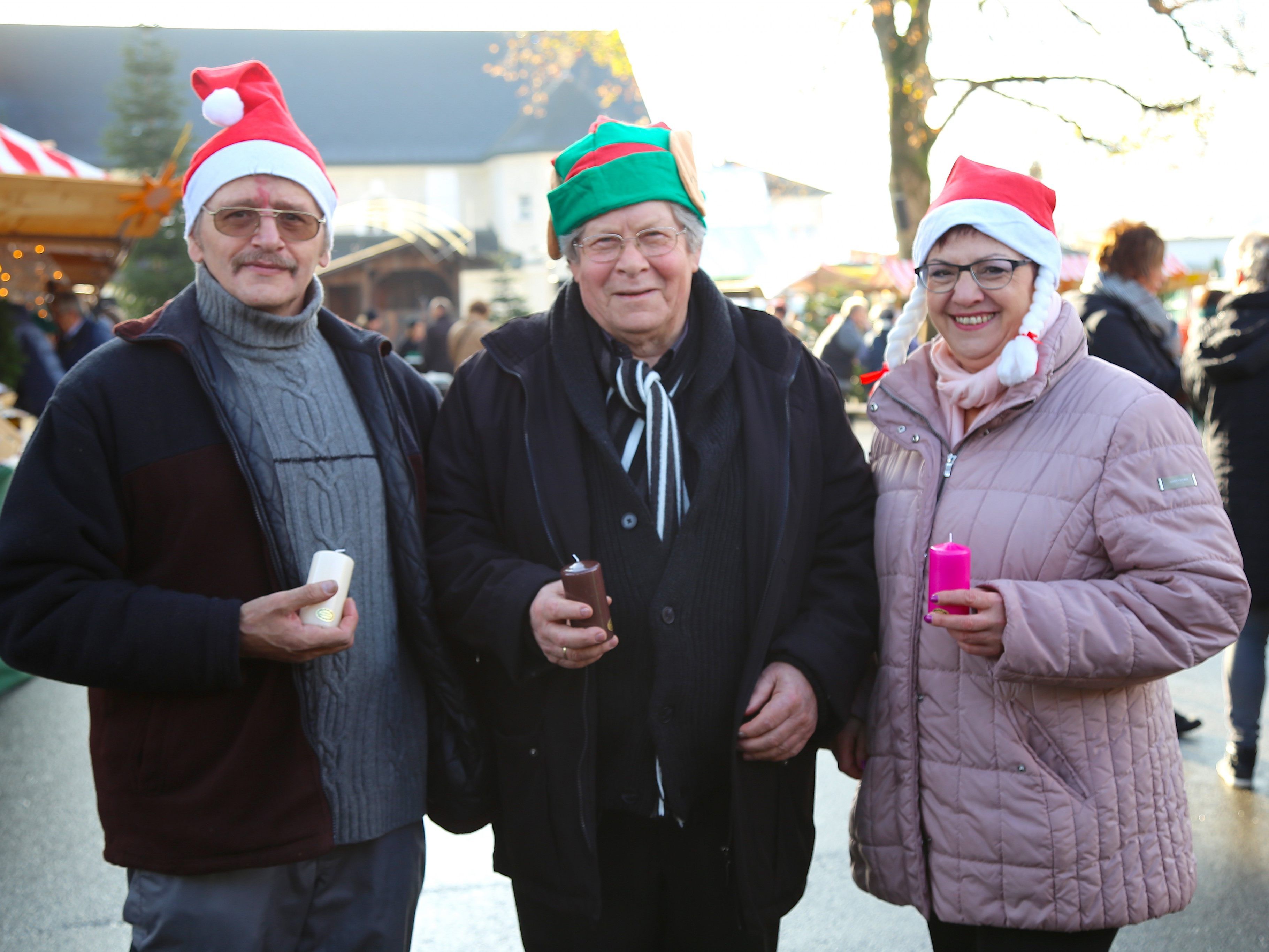 Ronny, Franz und Rosi beim 21. Gisinger Adventmarkt. Ronny, Franz und Rosi beim 21. Gisinger Adventmarkt.