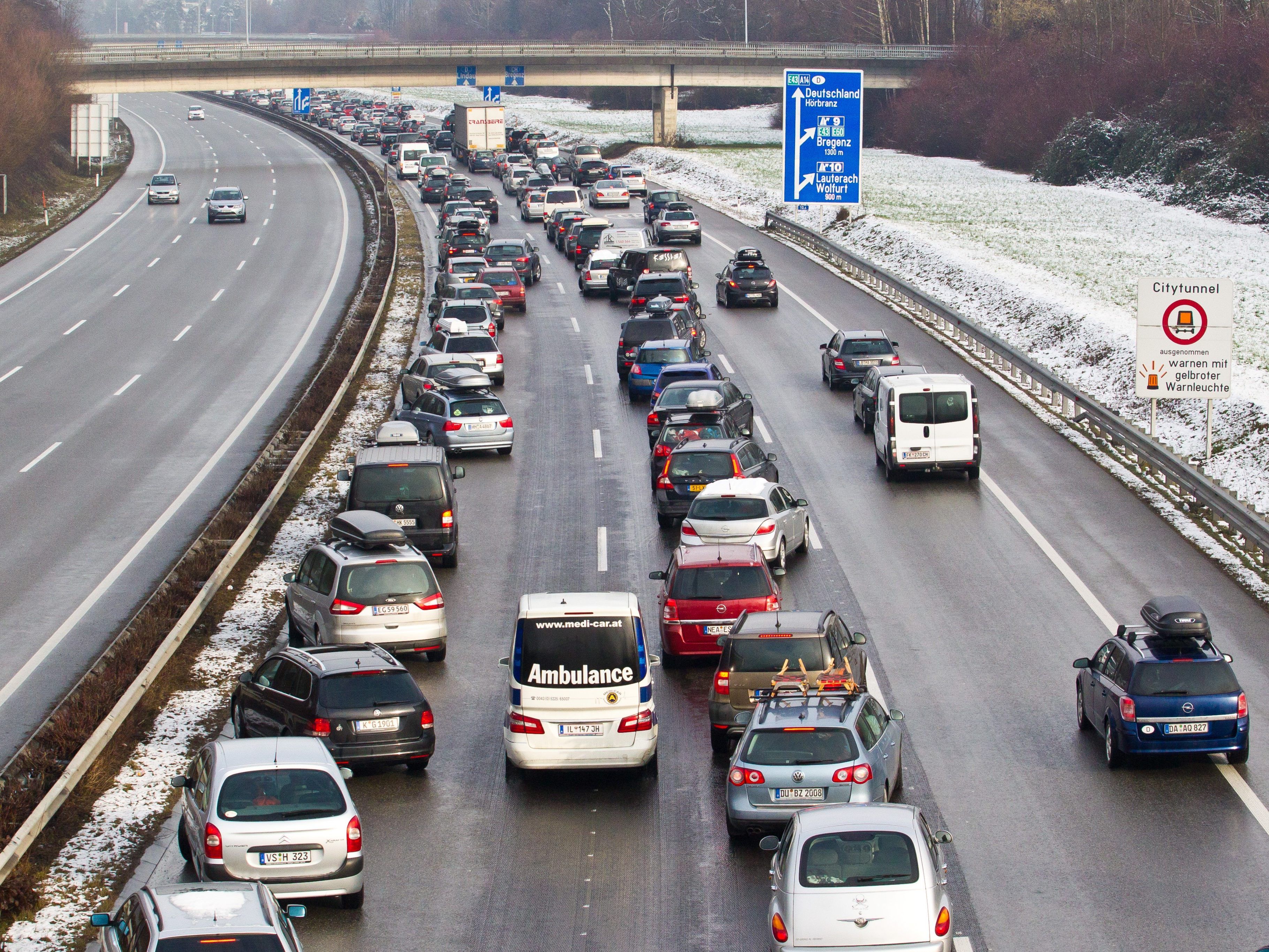 Ab Jänner gibt es einige neue Regelungen für Autofahrer.