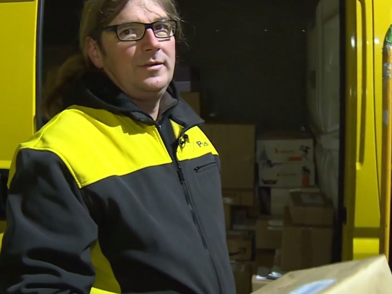 Paketboten wie Harald Wieland haben in der Vorweihnachtszeit Jahr für Jahr besonders viel zu tun.