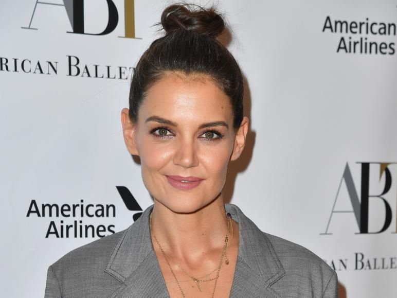 US-Schauspielerin Katie Holmes feiert heute ihren 40. Geburtstag. US-Schauspielerin Katie Holmes feiert heute ihren 40. Geburtstag.