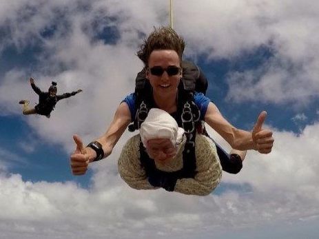 Irene O'Shea ist mit ihren 102 Jahren die älteste Fallschirmspringerin der Welt.