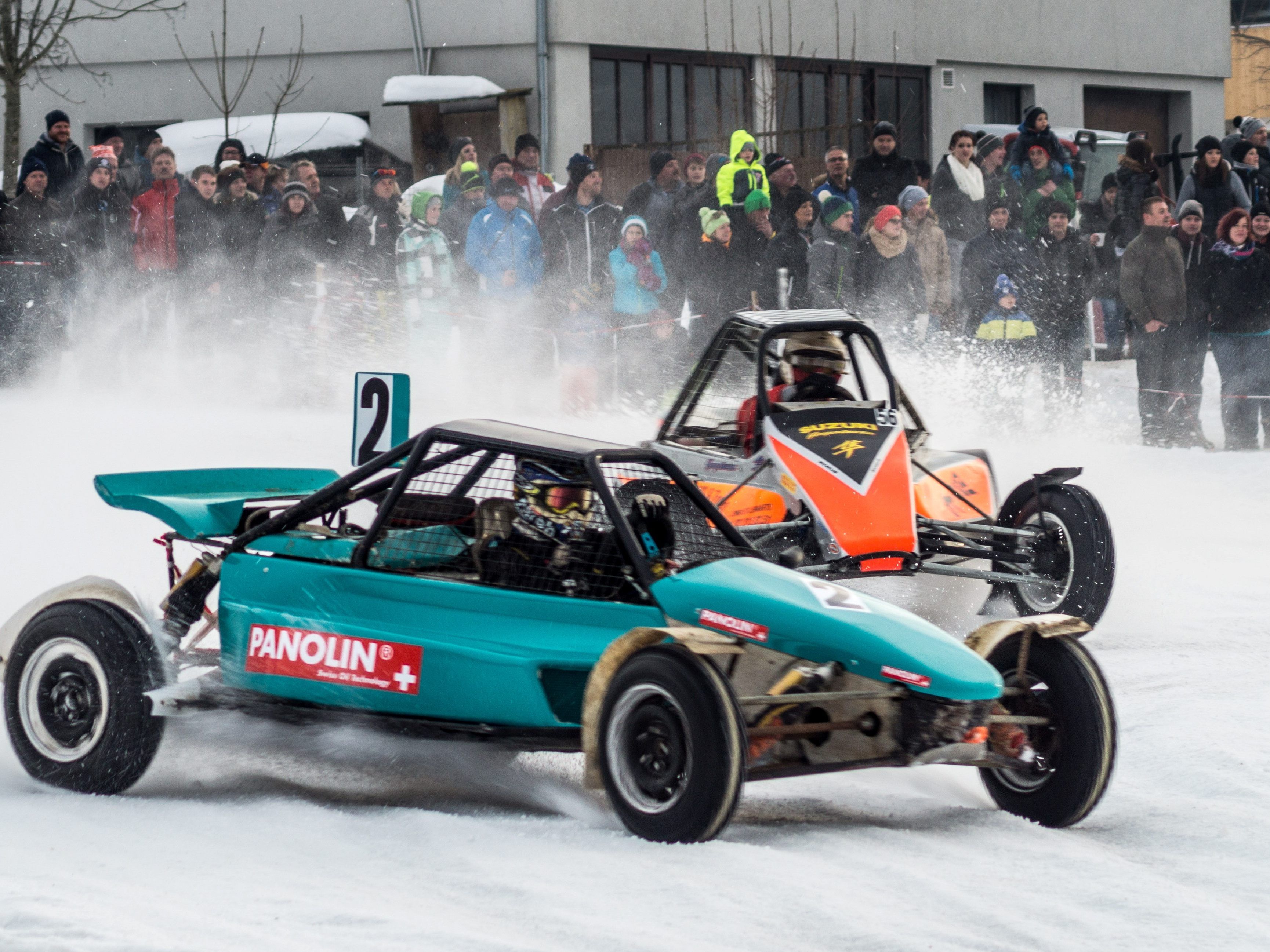 Spannende Duelle können die Motorsportfans beim Eisspektakel in Schnepfau erwarten.