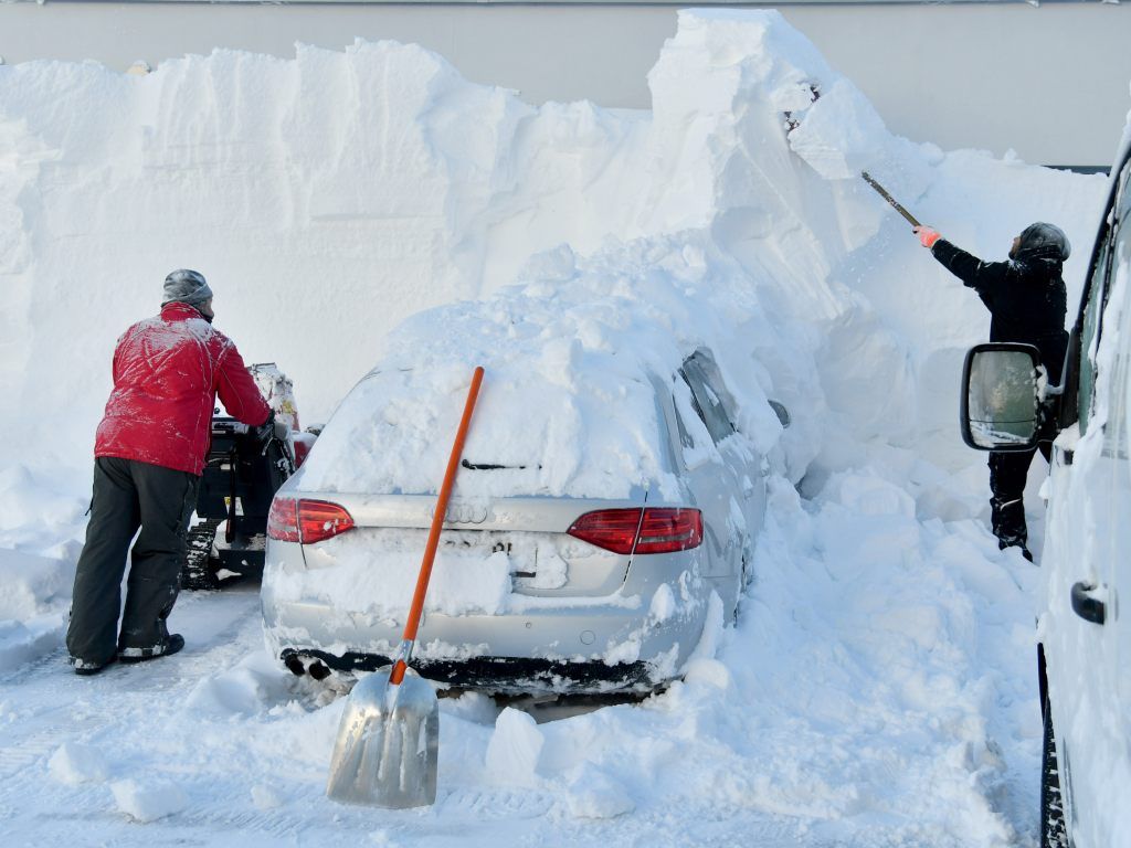 Starker Schneefall brachte in 24 Stunden bis zu 1 Meter Neuschnee ...