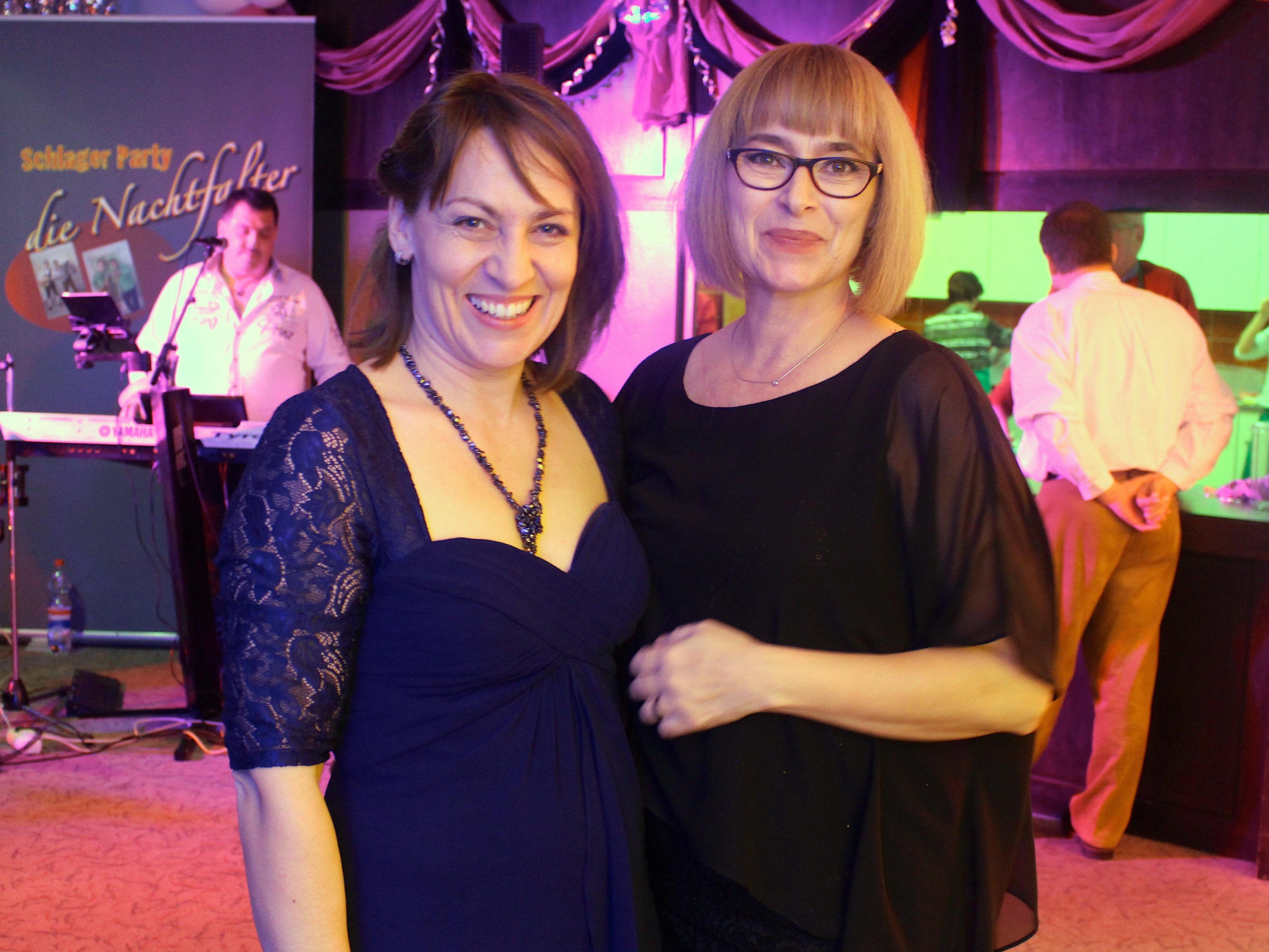 Großen Spaß hatten Silvia Knoll und Petra Schreiber. Großen Spaß hatten Silvia Knoll und Petra Schreiber.