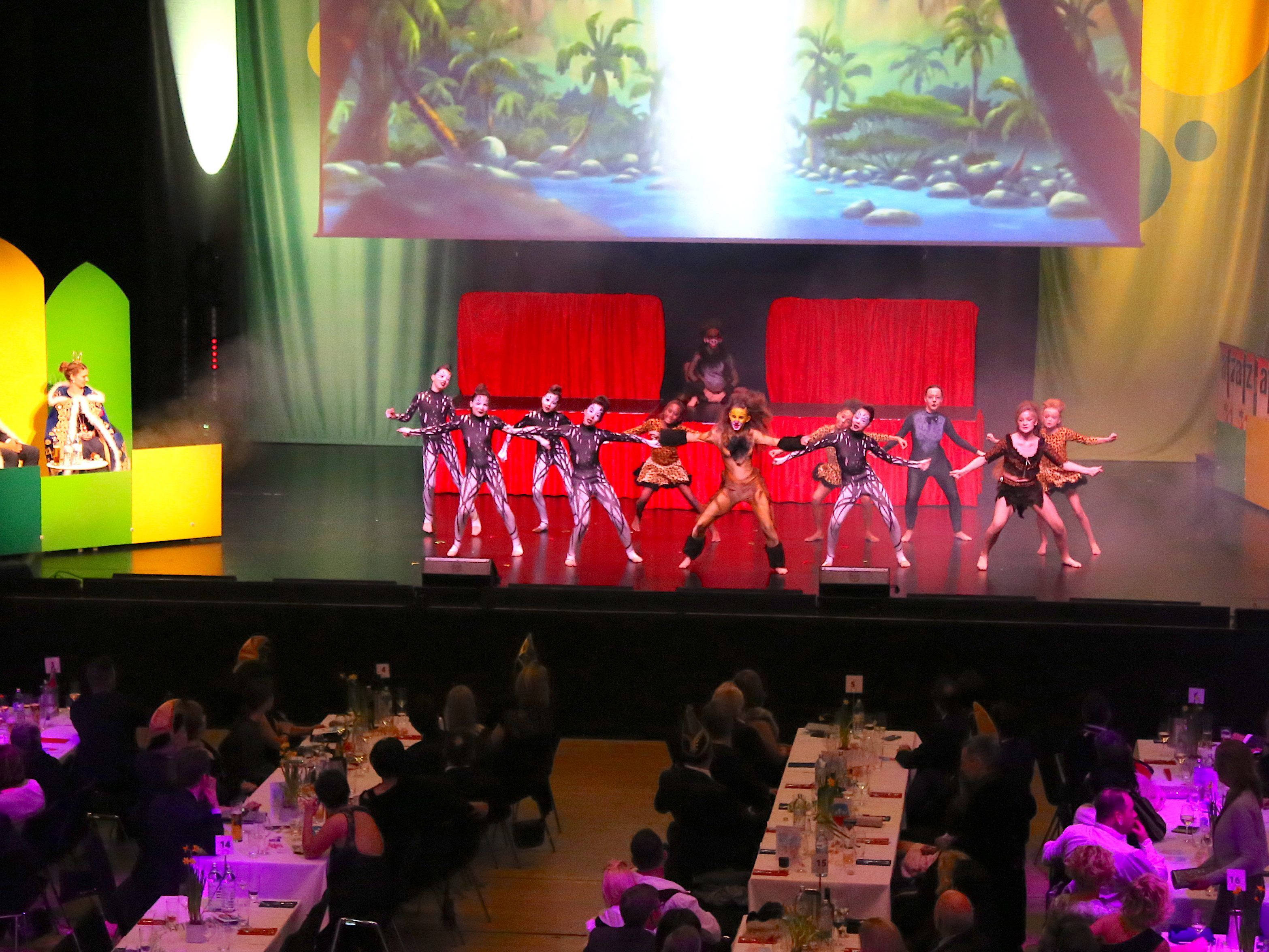 Den längsten Applaus erntete die Dance Elite aus Altenstadt. Den längsten Applaus erntete die Dance Elite aus Altenstadt.