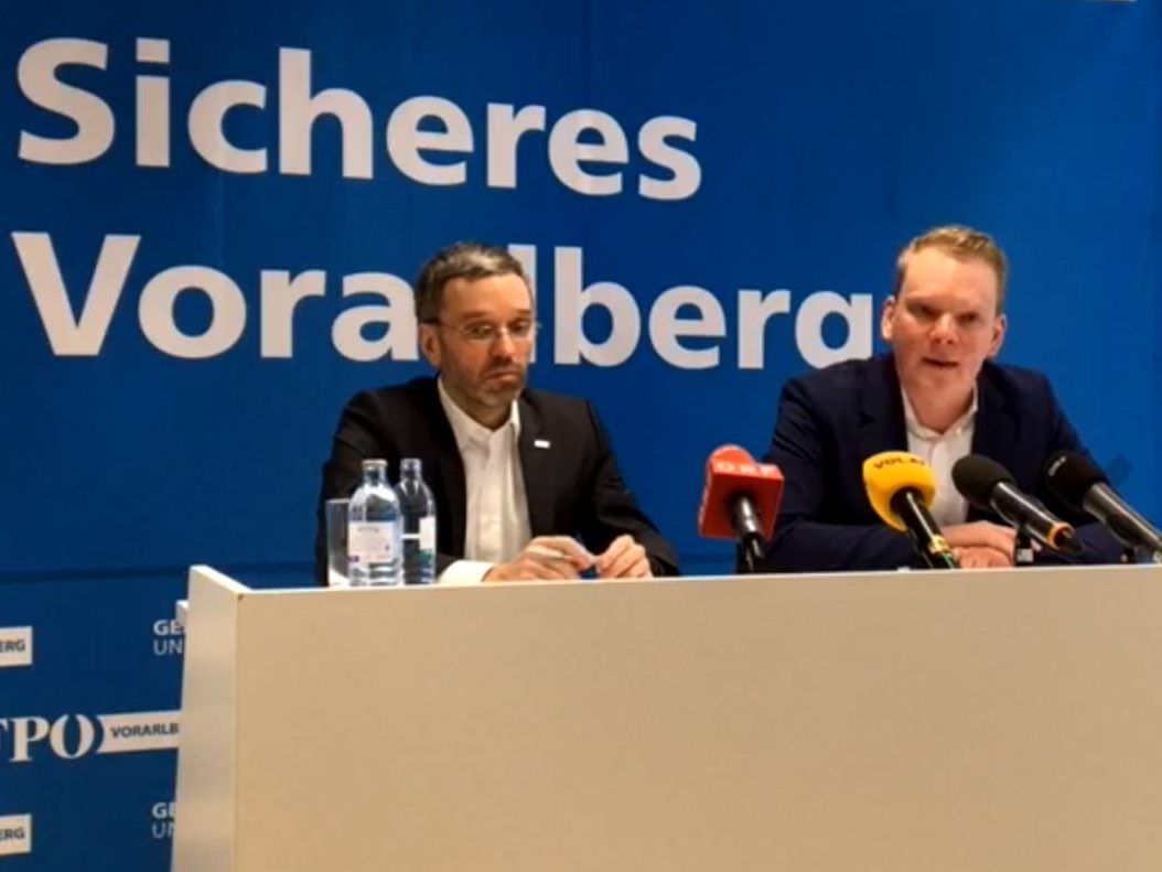 Herbert Kickl ist auf Stippvisite im Ländle.
