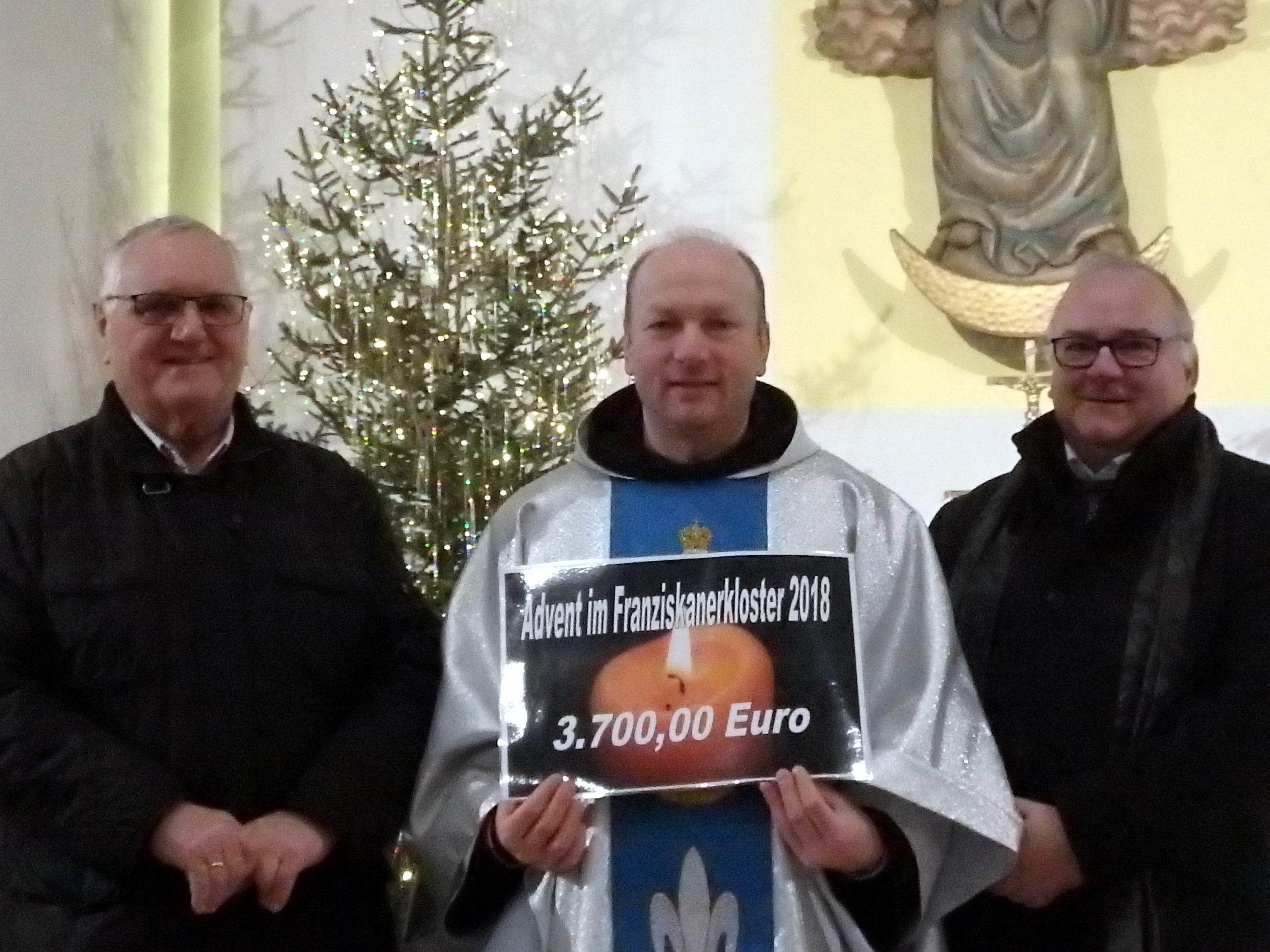 Klostervater Heinz Seeburger, Guardian Pater Makary, Mitowrganisator Bertram Bolter Klostervater Heinz Seeburger, Guardian Pater Makary, Mitowrganisator Bertram Bolter