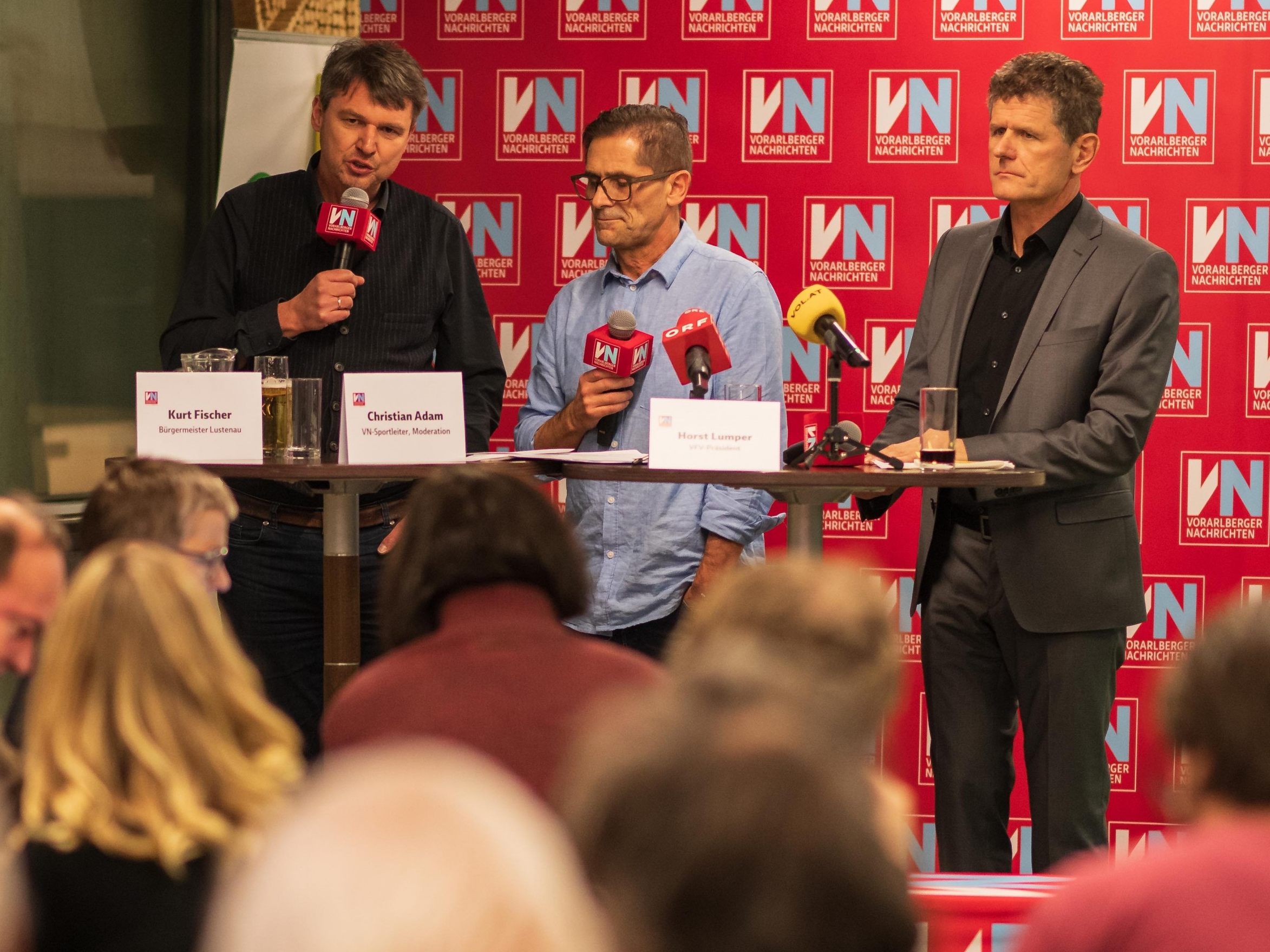 Stammtisch zum Thema Austria Lustenau am Mittwoch Abend.