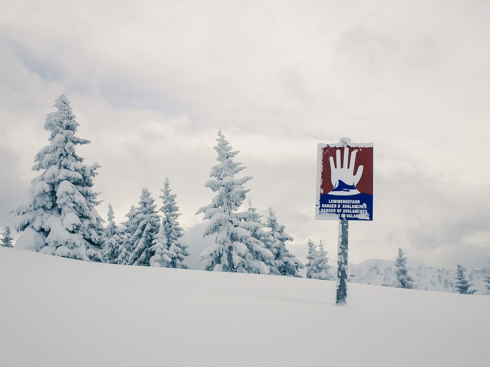 In mehreren Regionen in Niederösterreich besteht erhebliche Lawinengefahr.